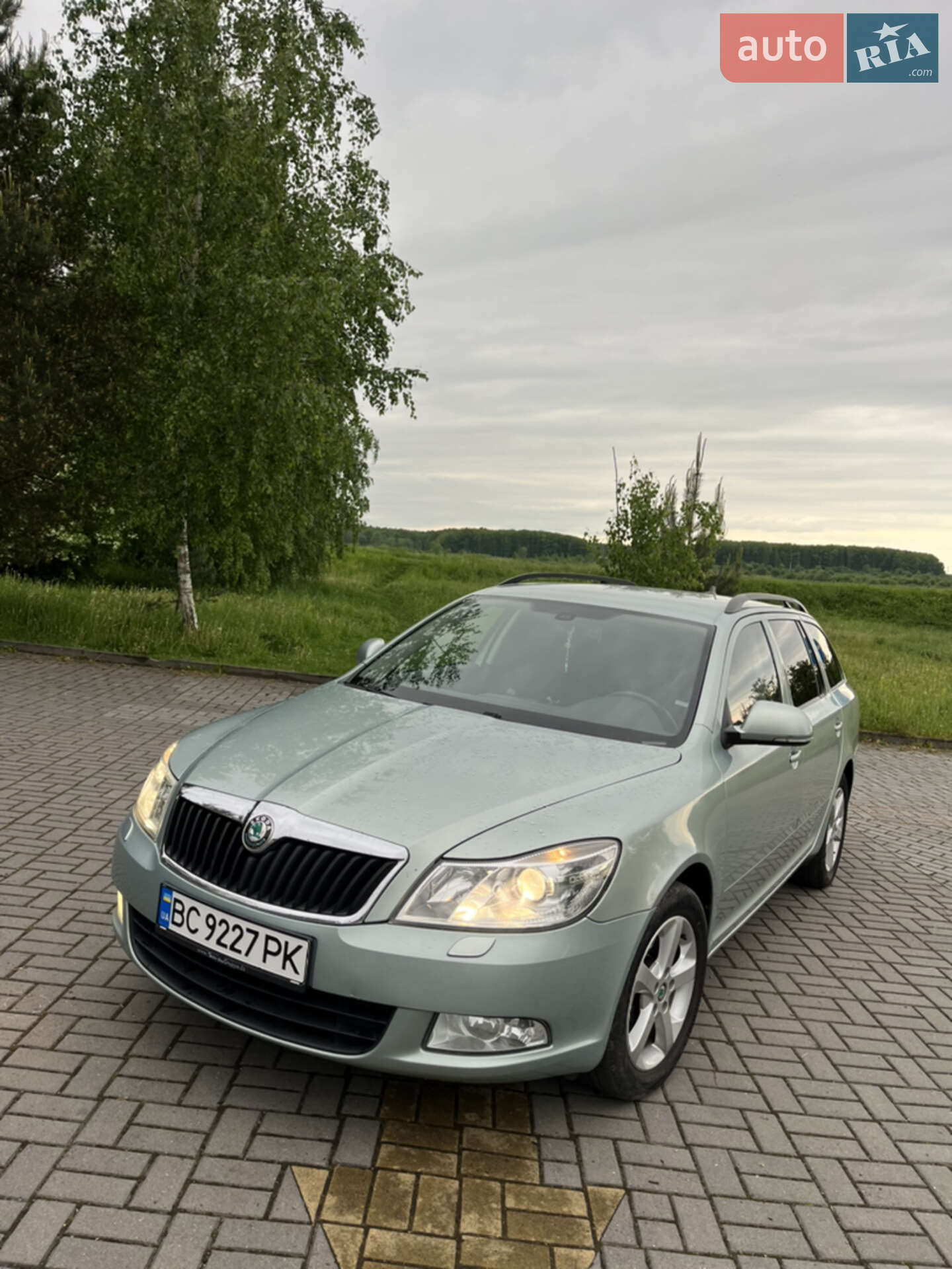 Skoda Octavia 2012 VIN TMBHN61ZXC2190564 фото оголошення 6 з 22