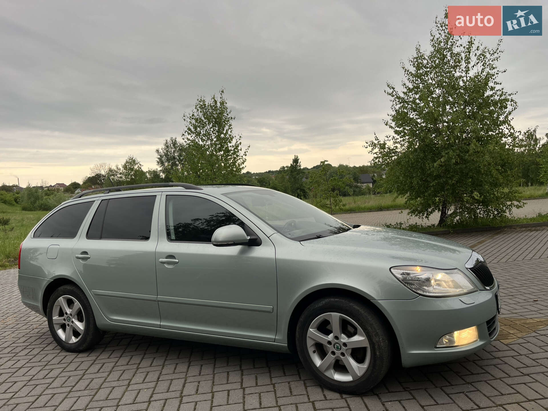 Skoda Octavia 2012 VIN TMBHN61ZXC2190564 фото оголошення 9 з 22