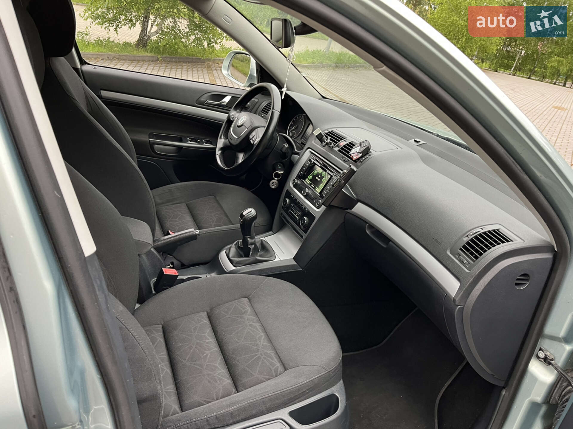 Skoda Octavia 2012 VIN TMBHN61ZXC2190564 фото оголошення 19 з 22
