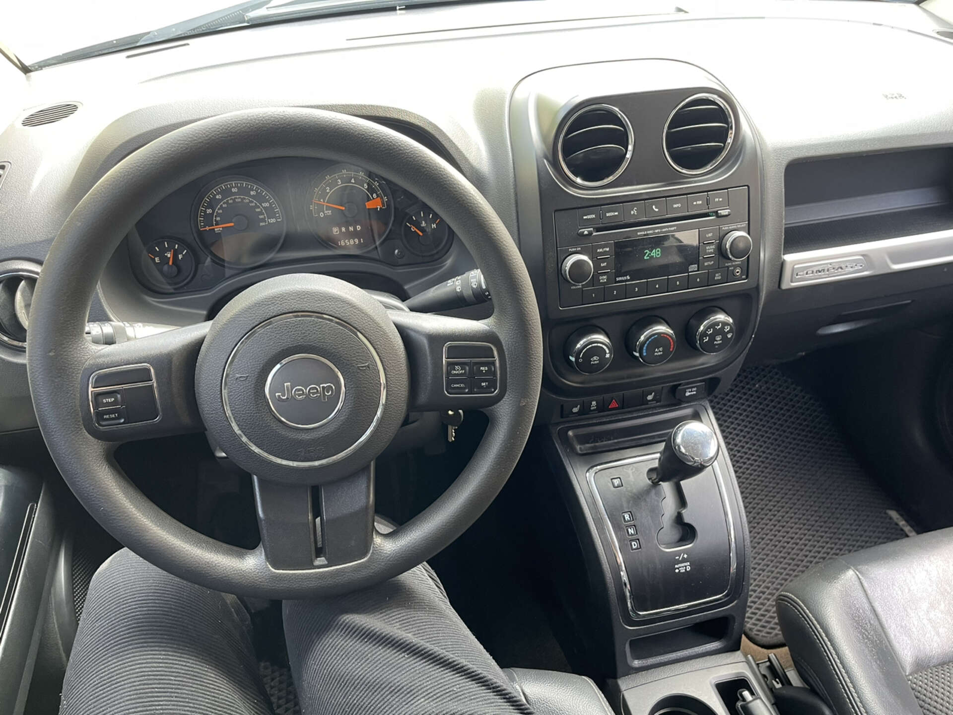 Jeep Compass 2014 VIN 1C4NJCBA3ED905178 фото оголошення 42 з 45