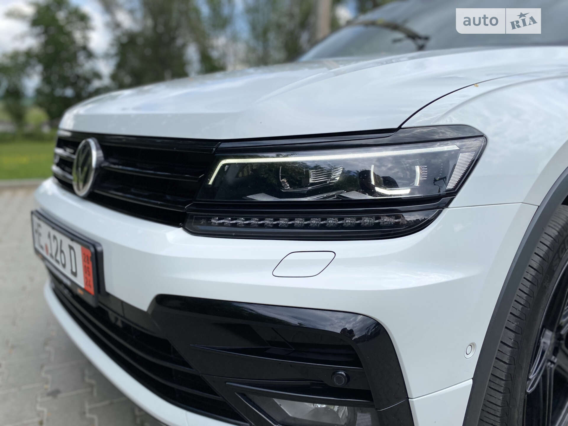 Volkswagen Tiguan 2019 VIN WVGZZZ5NZLM049840 фото оголошення 6 з 35