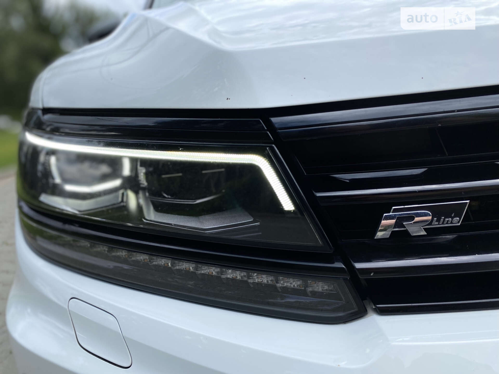 Volkswagen Tiguan 2019 VIN WVGZZZ5NZLM049840 фото оголошення 7 з 35