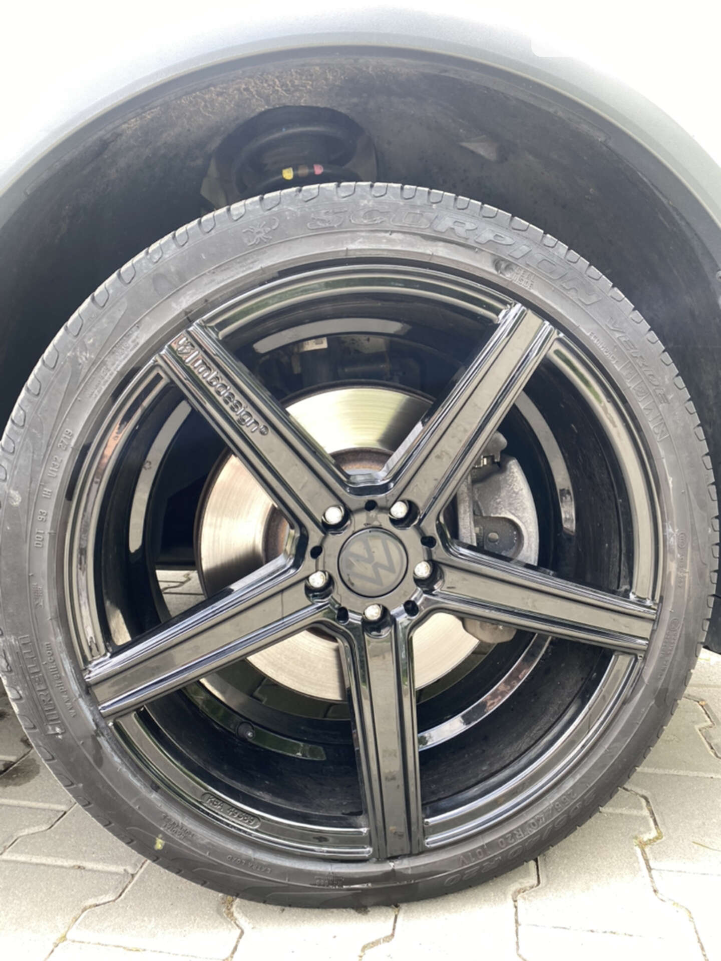 Volkswagen Tiguan 2019 VIN WVGZZZ5NZLM049840 фото оголошення 12 з 35
