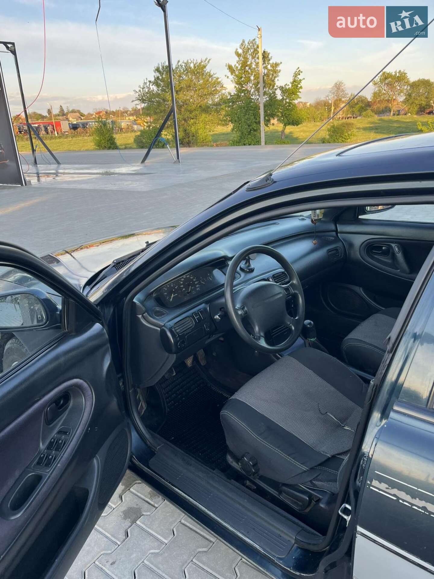 Mazda 626 1996 VIN JMZGE14B201405040 фото оголошення 2 з 6