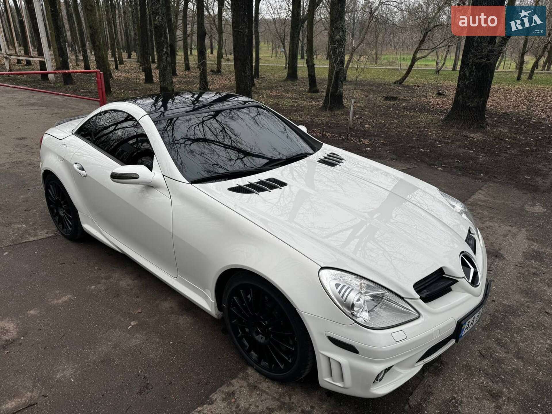 Mercedes-Benz SLK-Class 2007 VIN WDBWK73F27F154230 фото оголошення 8 з 32