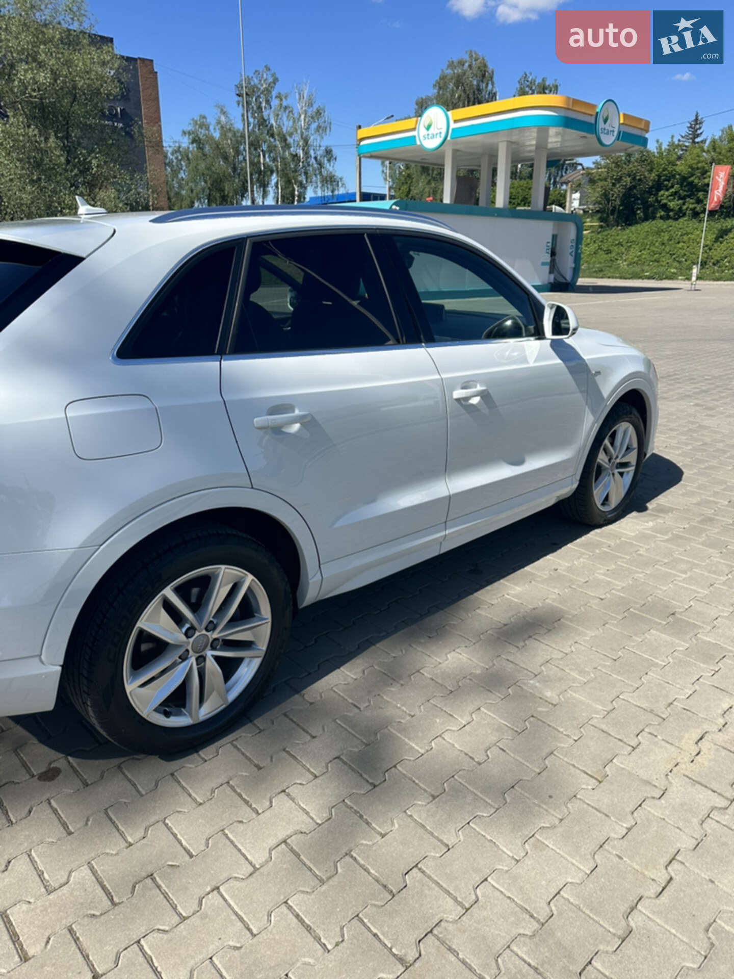 Audi Q3 2017 VIN WA1JCCFS1JR005284 фото оголошення 4 з 9