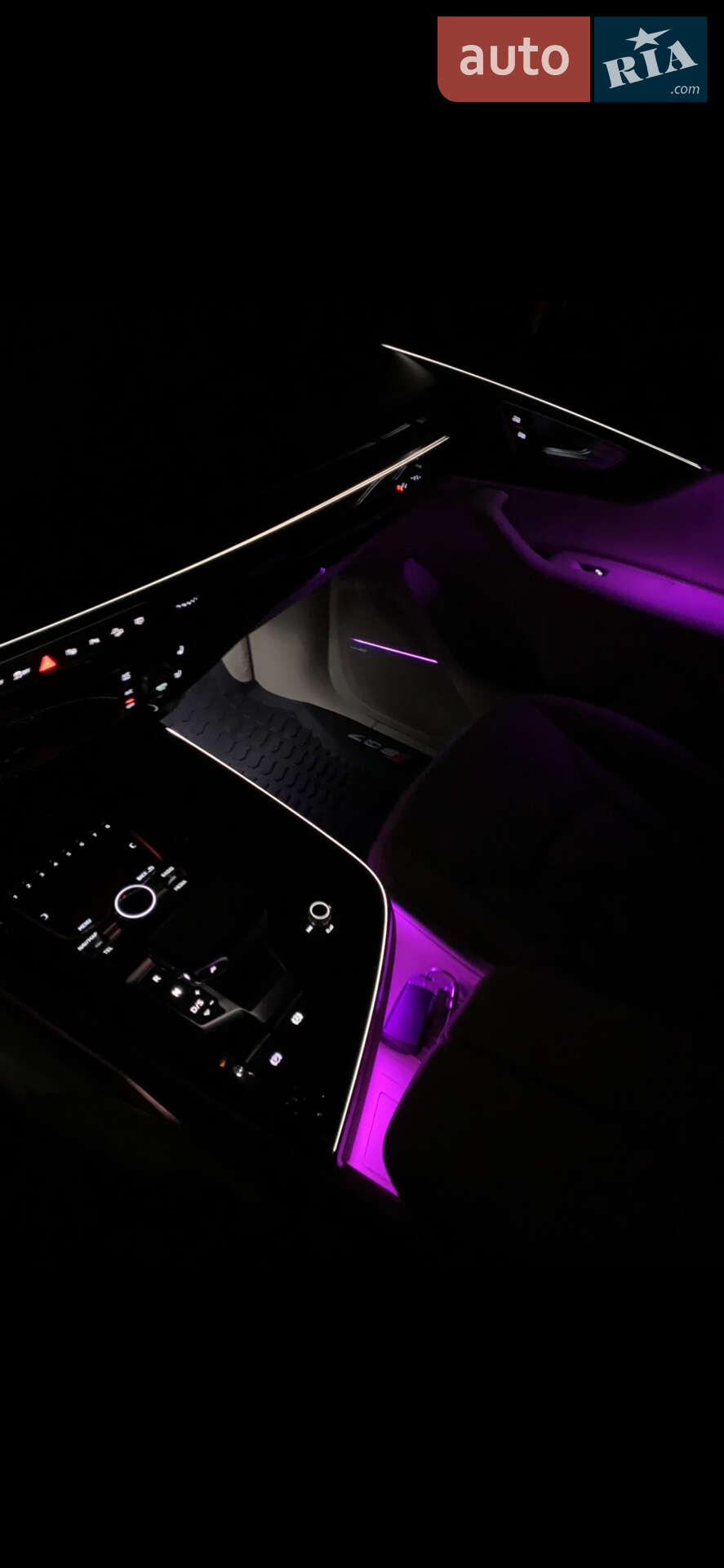 Audi Q7 2019 VIN WA1LAAF72KD030496 фото оголошення 2 з 15