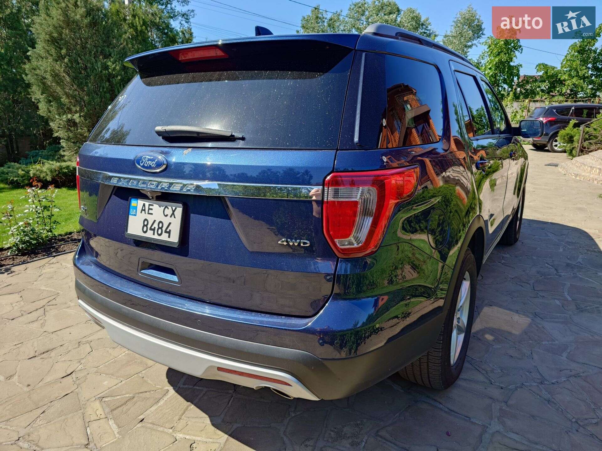 Ford Explorer 2017 VIN 1FM5K8D85HGC90121 фото оголошення 10 з 15