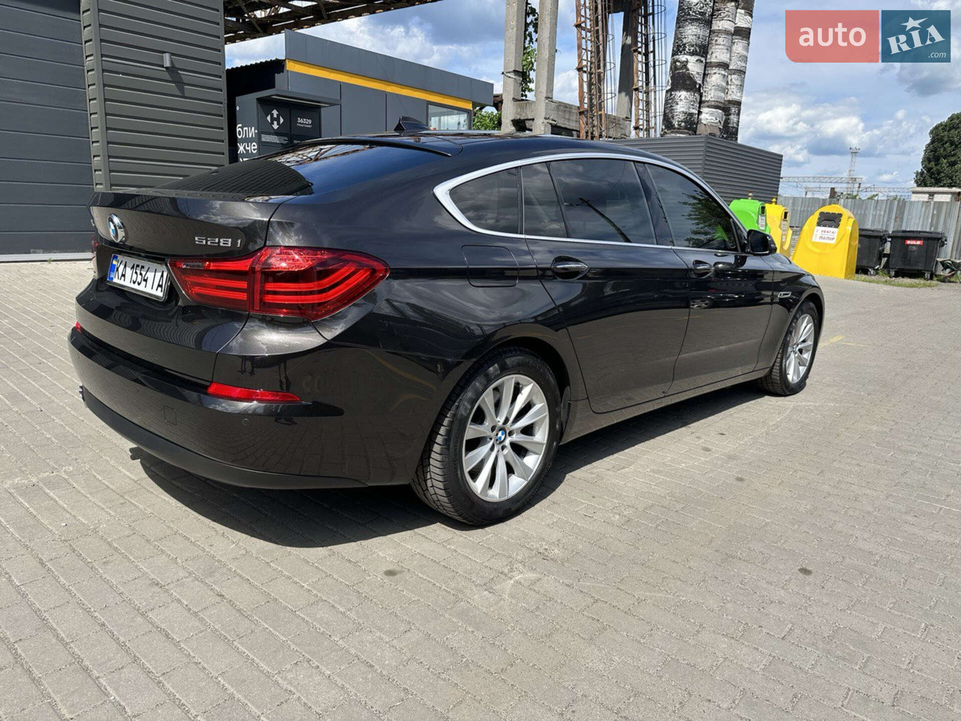 BMW 5 Series GT 2017 VIN WBASZ61000G172775 фото оголошення 2 з 3