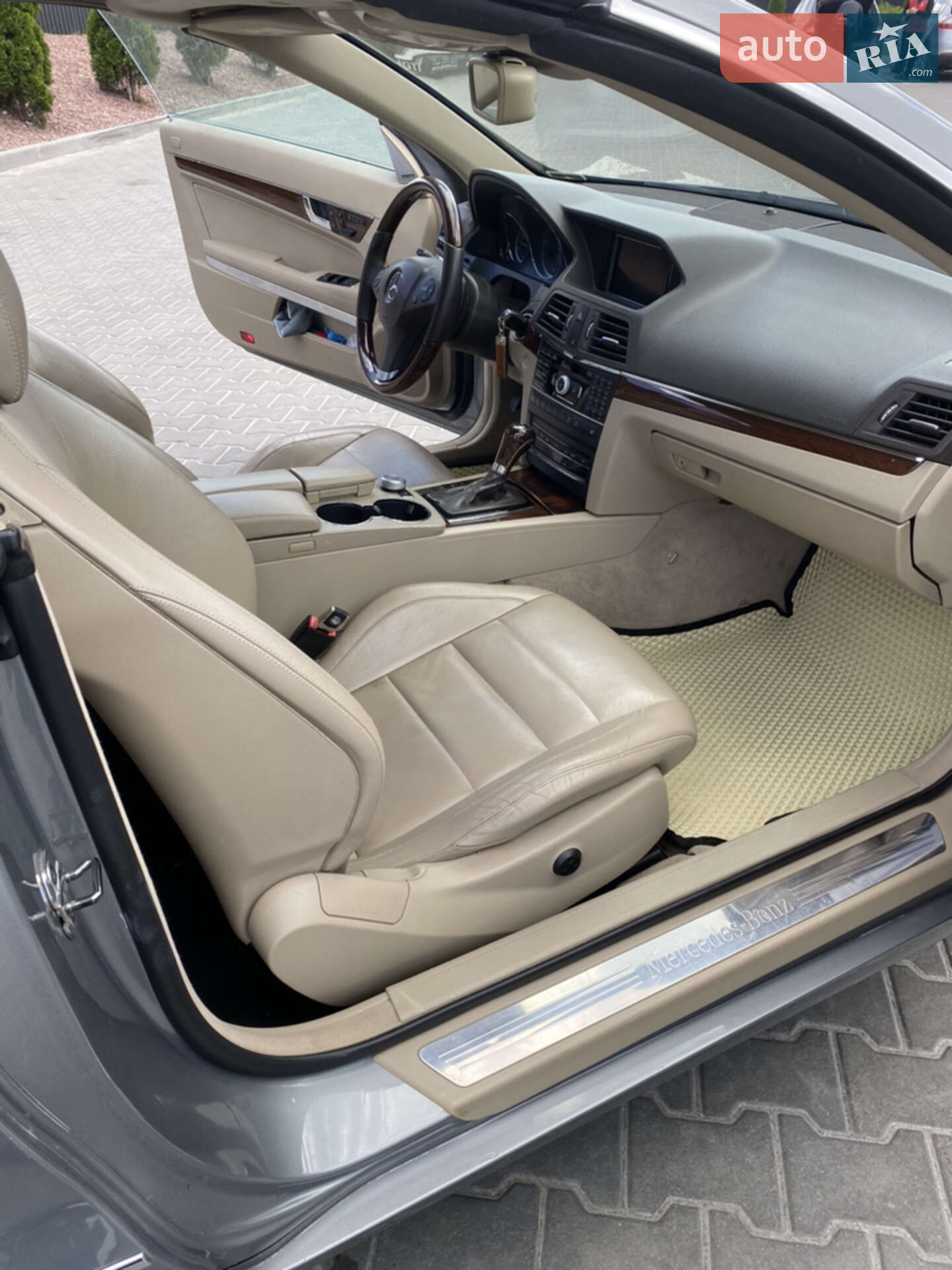 Mercedes-Benz E-Class 2010 VIN WDDKK5GF7BF087380 фото оголошення 18 з 32