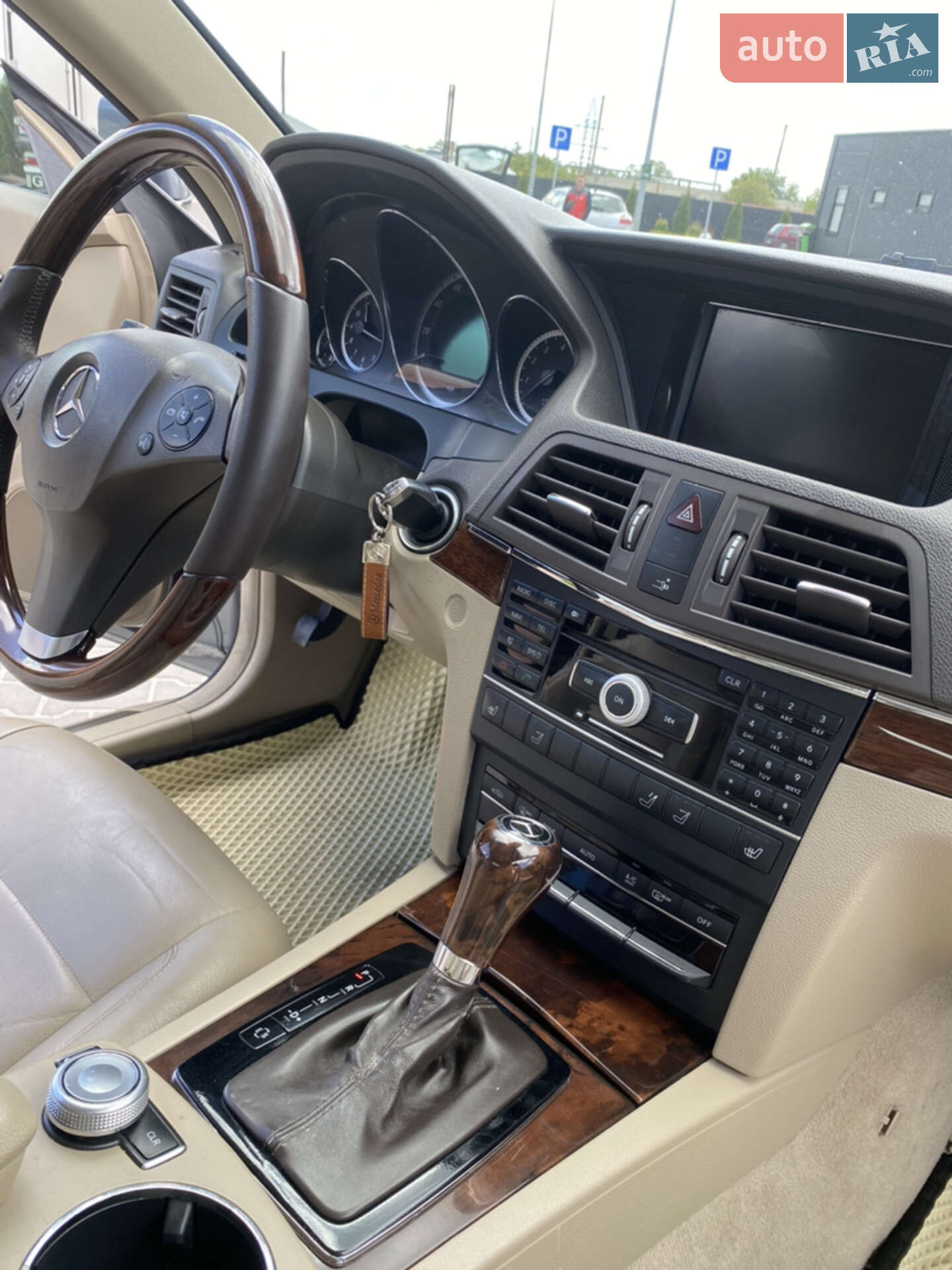 Mercedes-Benz E-Class 2010 VIN WDDKK5GF7BF087380 фото оголошення 26 з 32