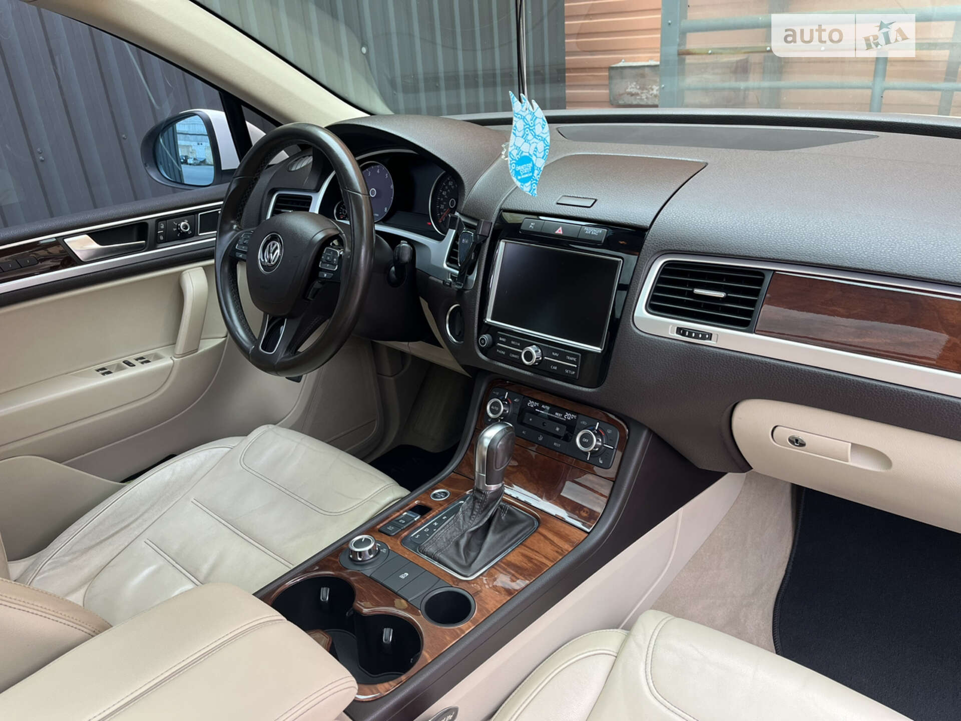 Volkswagen Touareg 2011 VIN WVGFF9BP5BD006472 фото оголошення 13 з 17
