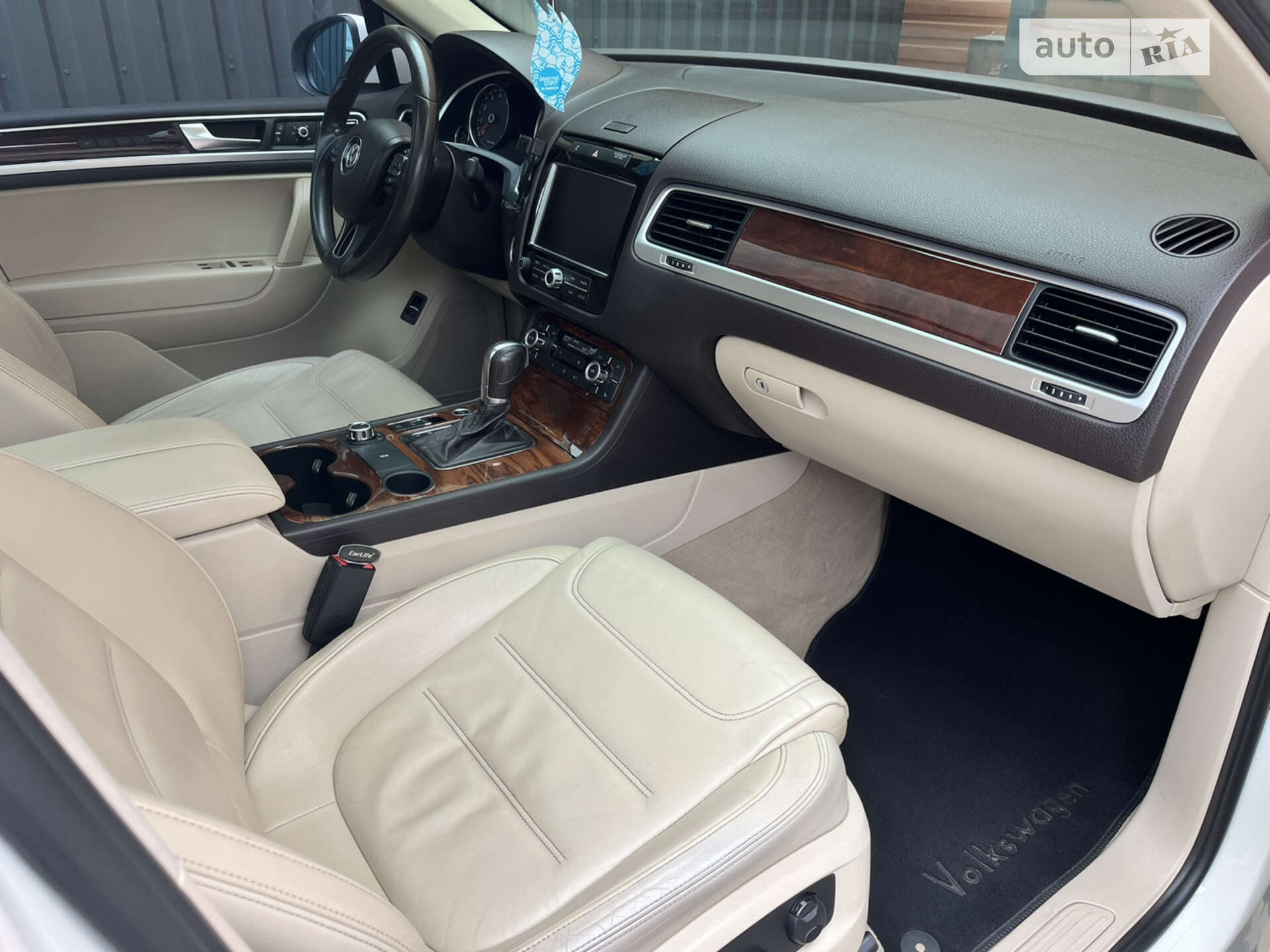 Volkswagen Touareg 2011 VIN WVGFF9BP5BD006472 фото оголошення 14 з 17