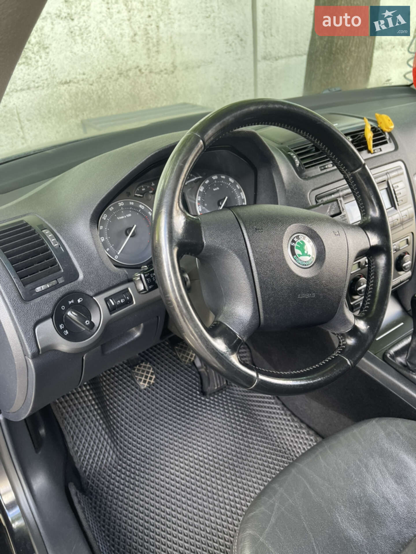 Skoda Octavia 2008 VIN TMBKS61Z682127287 фото оголошення 3 з 11