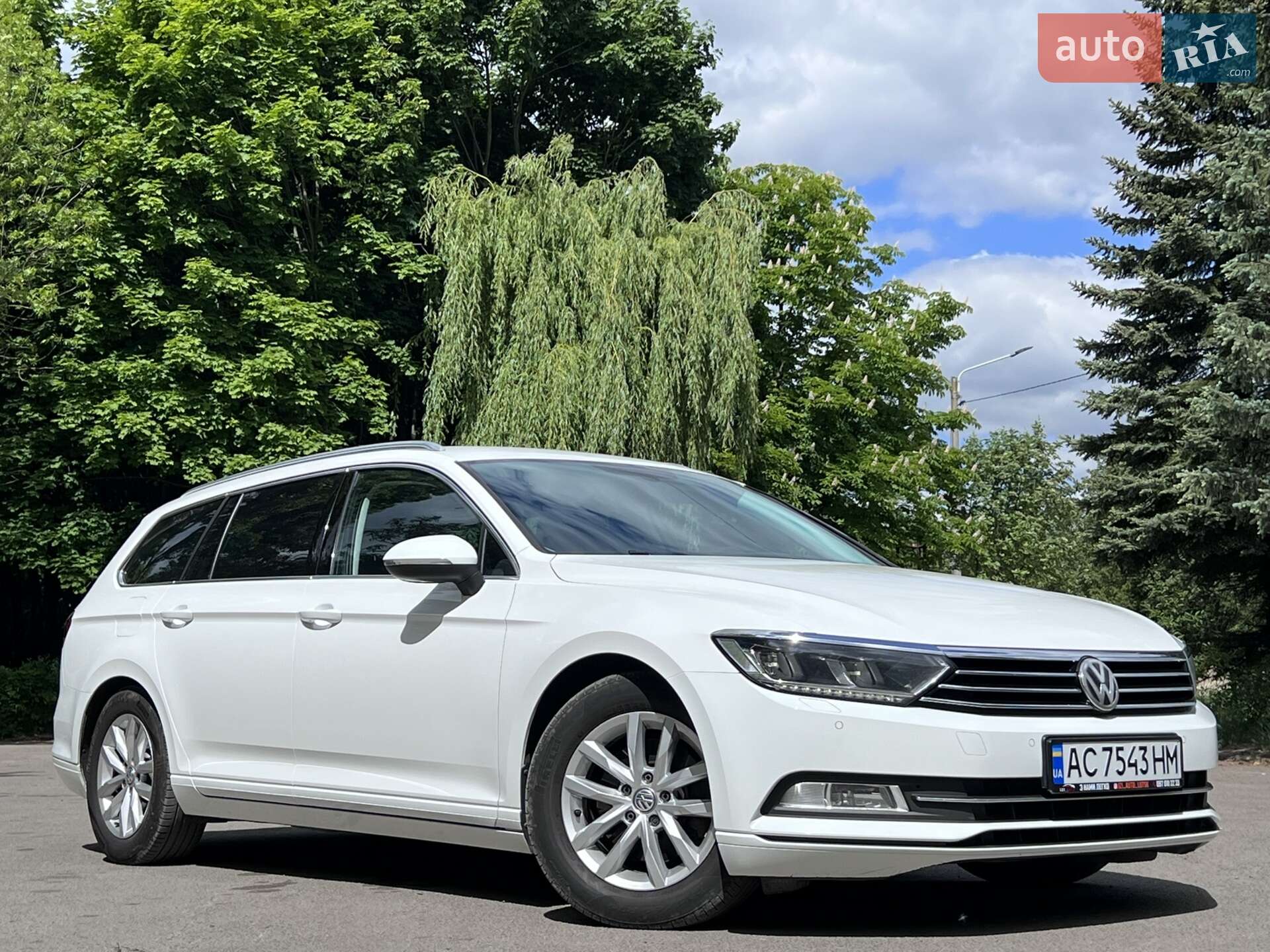 Volkswagen Passat 2015 VIN WVWZZZ3CZGE141023 фото оголошення 3 з 42
