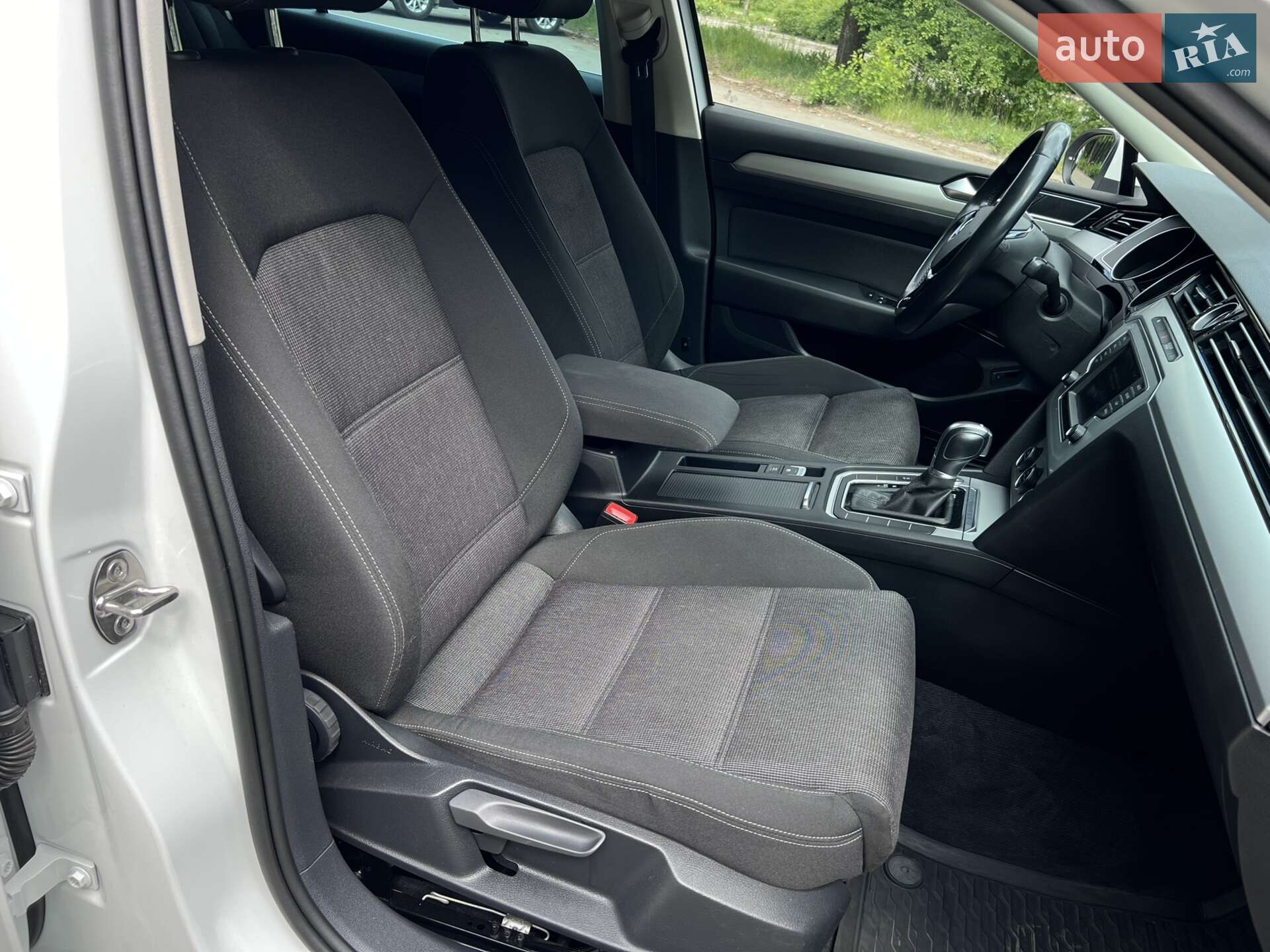 Volkswagen Passat 2015 VIN WVWZZZ3CZGE141023 фото оголошення 22 з 42