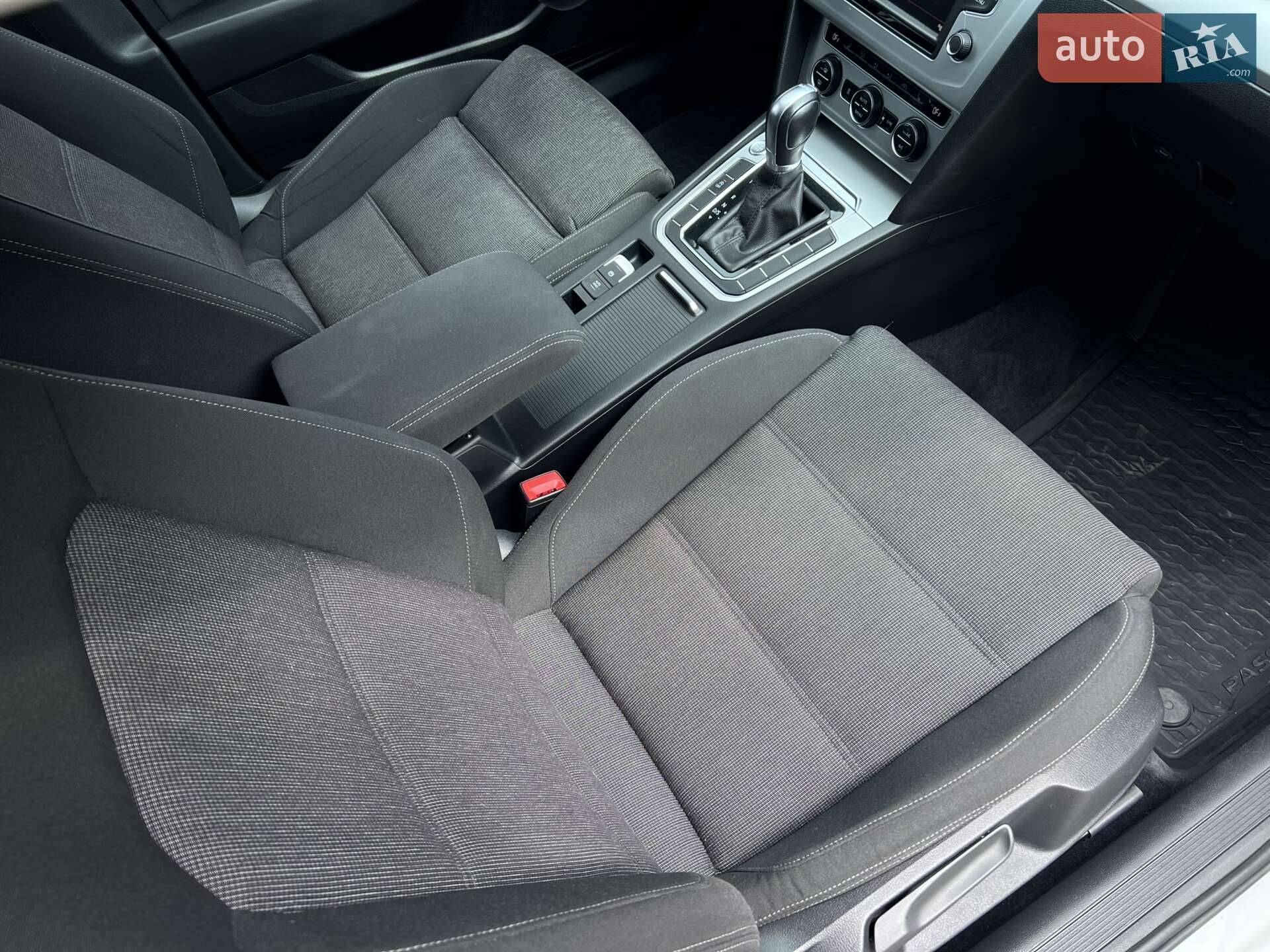 Volkswagen Passat 2015 VIN WVWZZZ3CZGE141023 фото оголошення 23 з 42