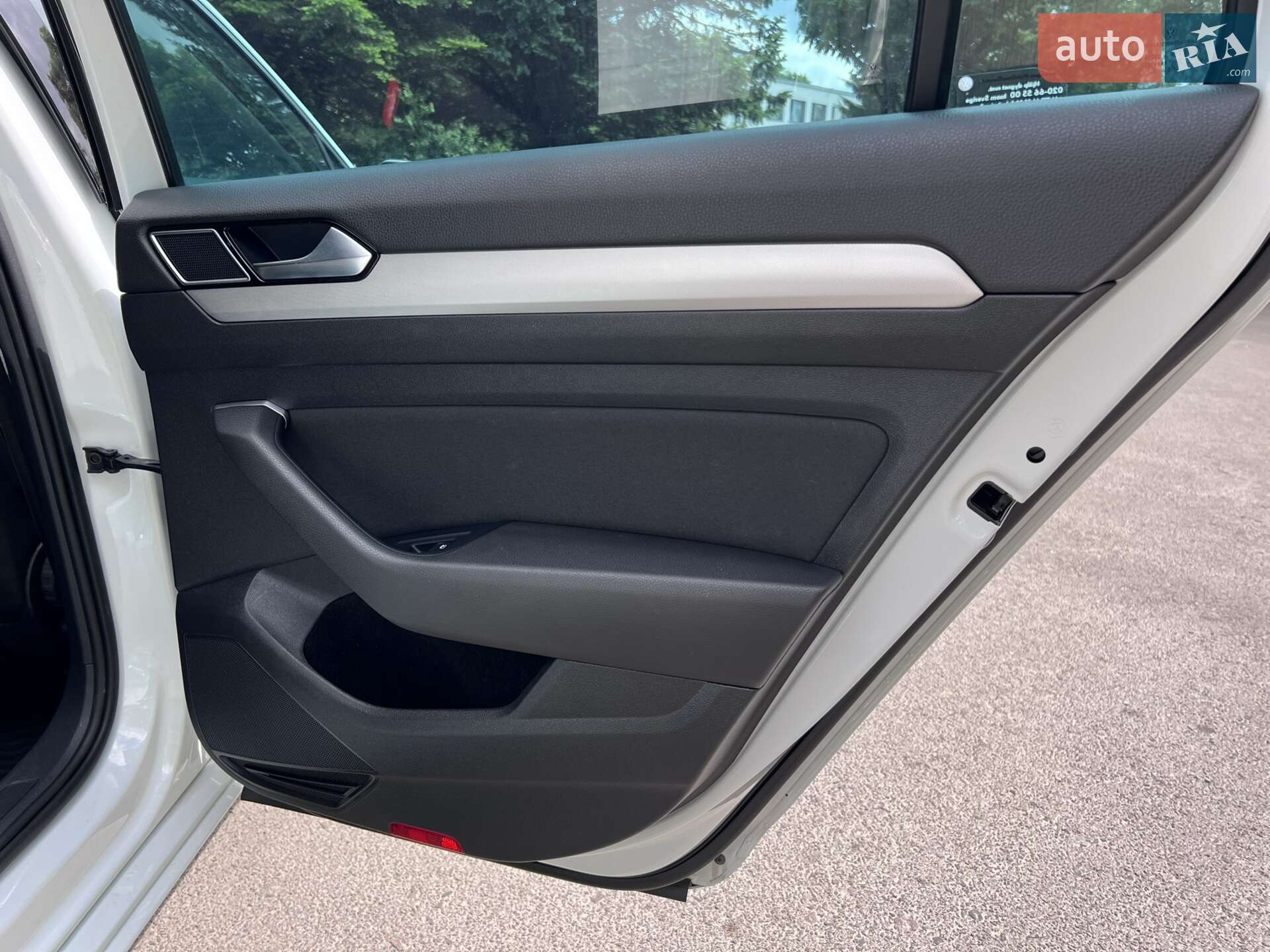 Volkswagen Passat 2015 VIN WVWZZZ3CZGE141023 фото оголошення 24 з 42