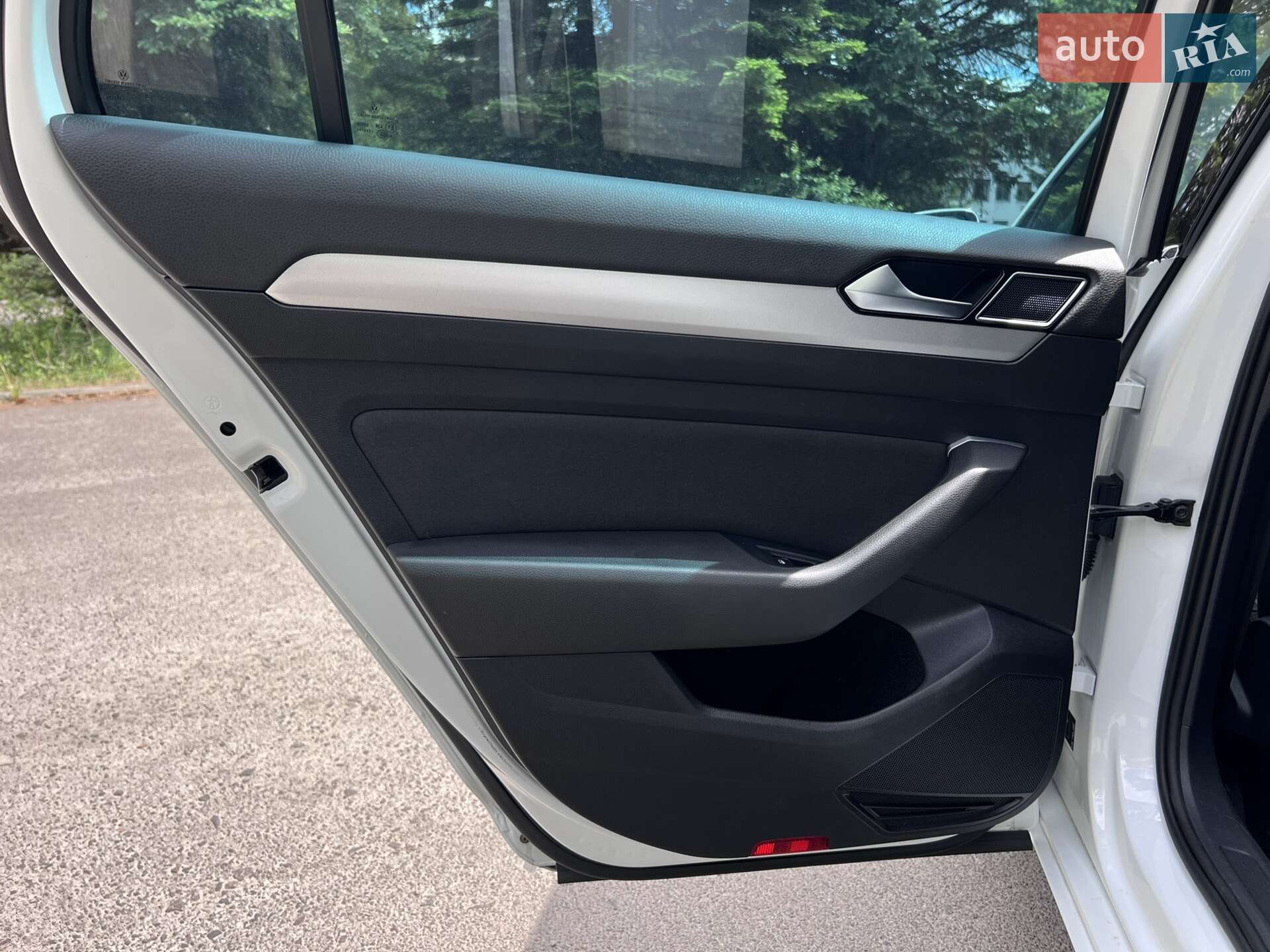 Volkswagen Passat 2015 VIN WVWZZZ3CZGE141023 фото оголошення 25 з 42