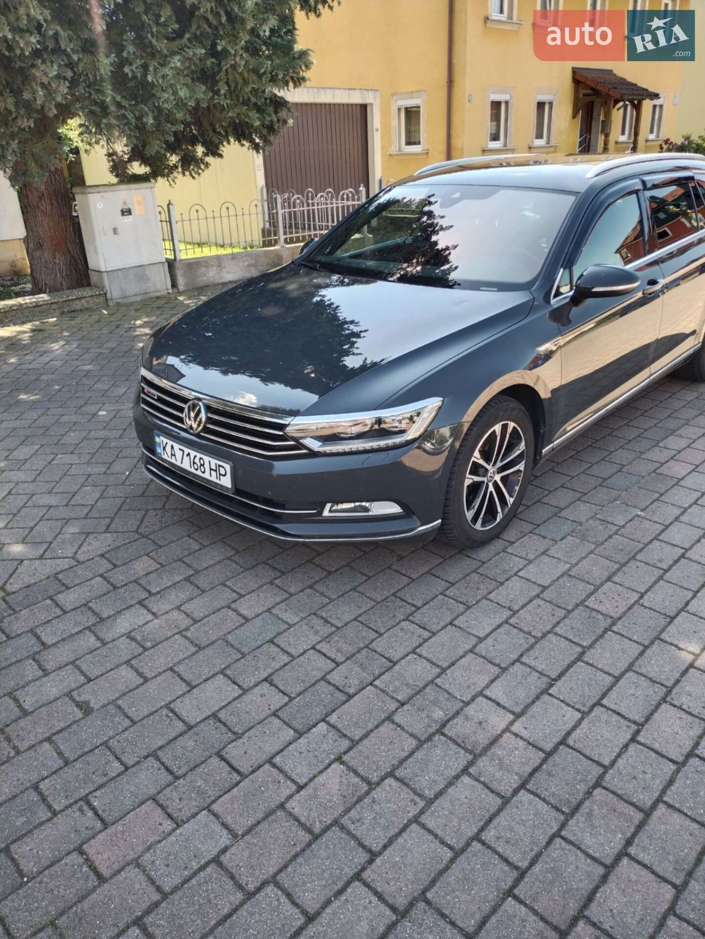 Volkswagen Passat 2018 VIN WVWZZZ3CZKE002808 фото оголошення 3 з 15