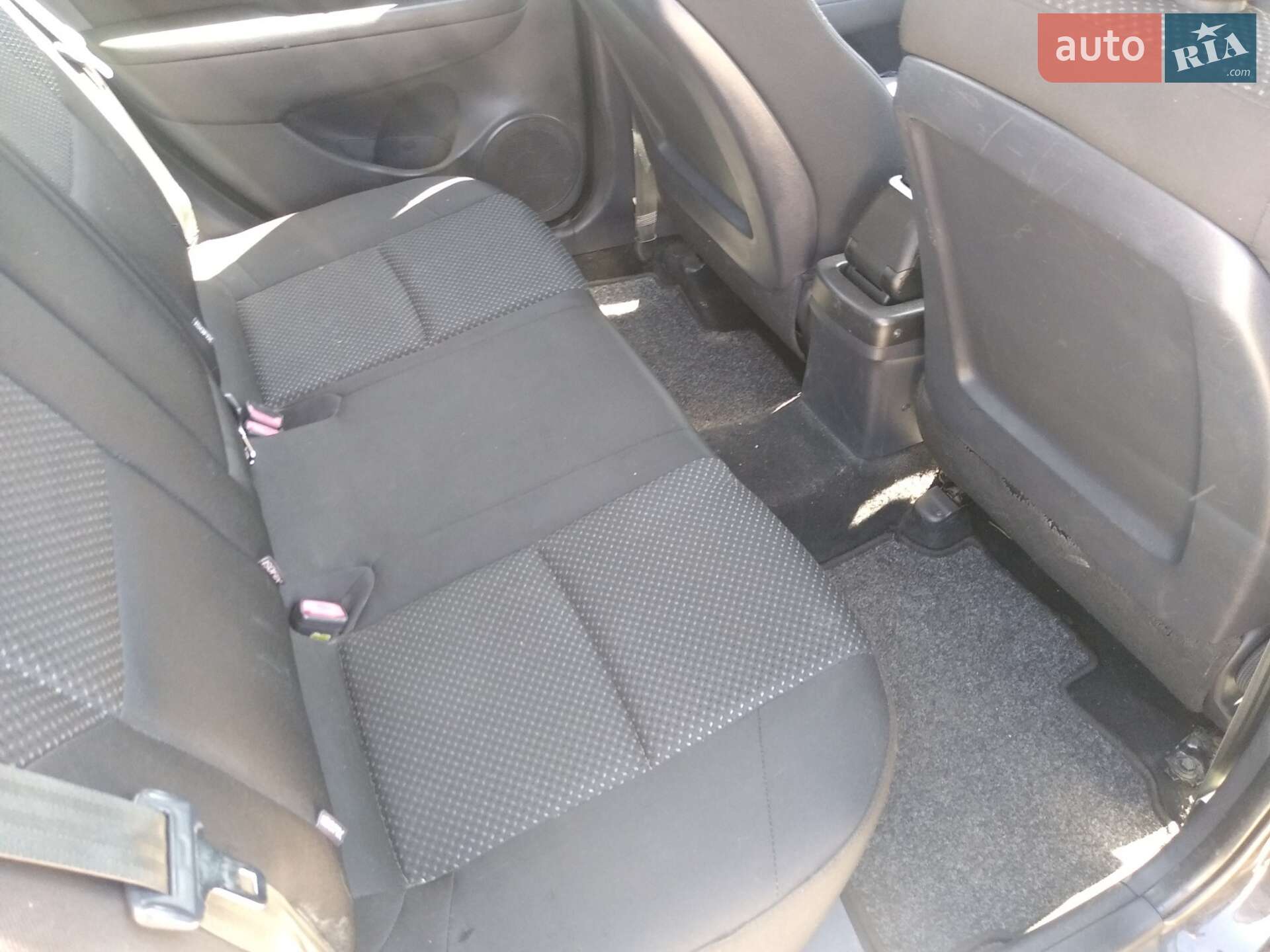 Hyundai i30 2010 VIN TMADB81SABJ033509 фото оголошення 10 з 18