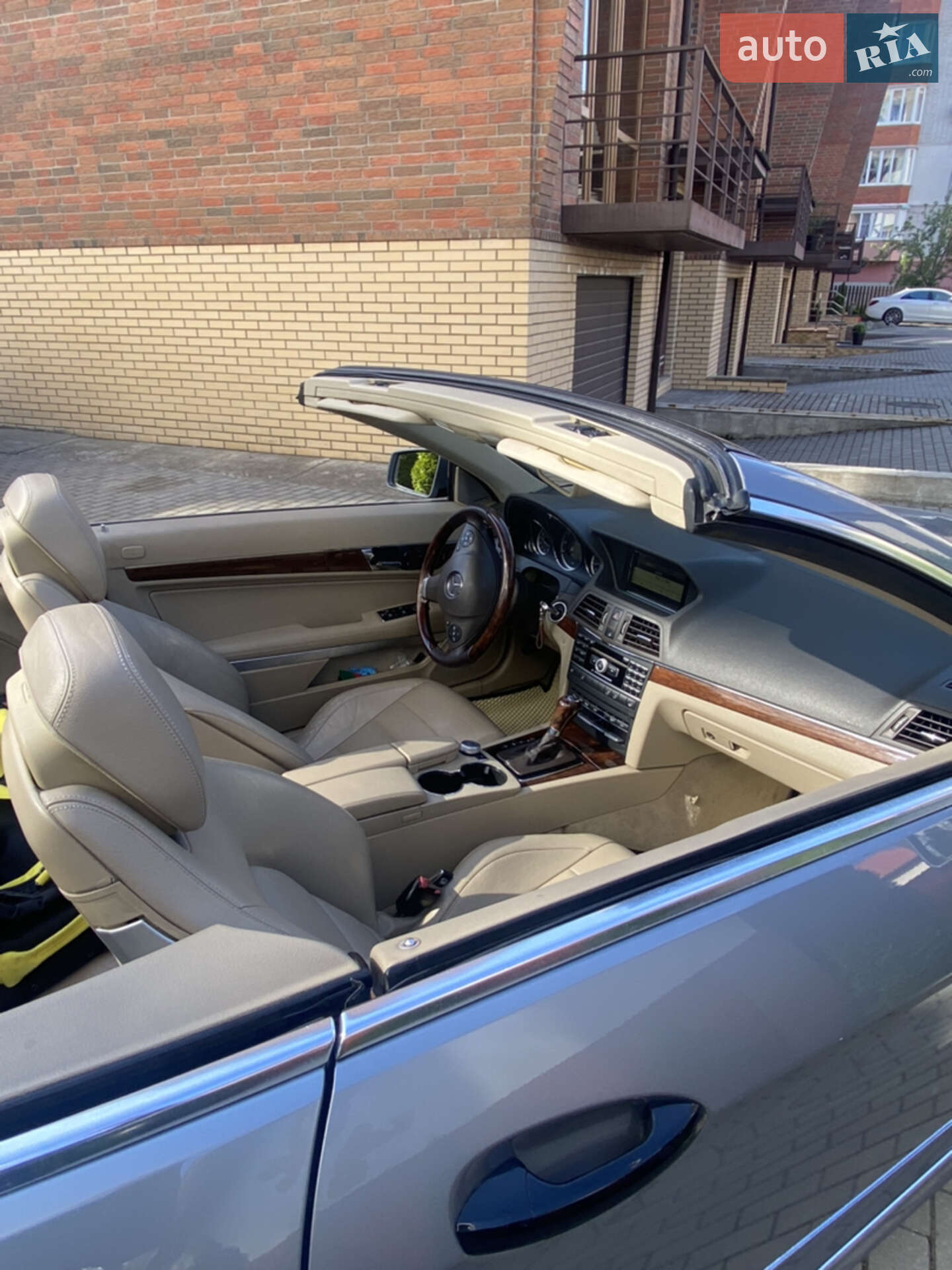 Mercedes-Benz E-Class 2010 VIN WDDKK5GF7BF087380 фото оголошення 4 з 40