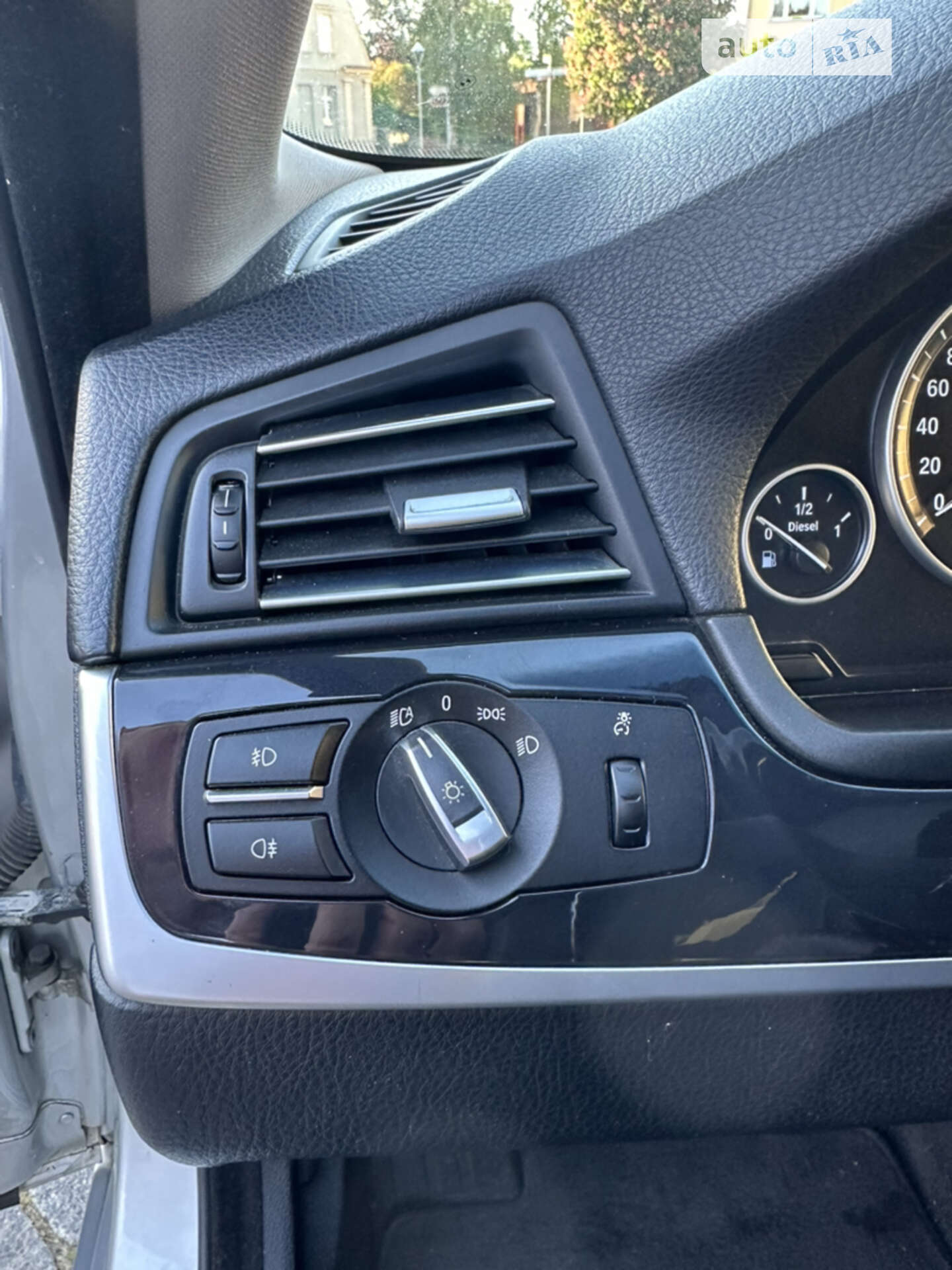 BMW 5 Series 2011 VIN WBAFW11040DU25708 фото оголошення 7 з 13