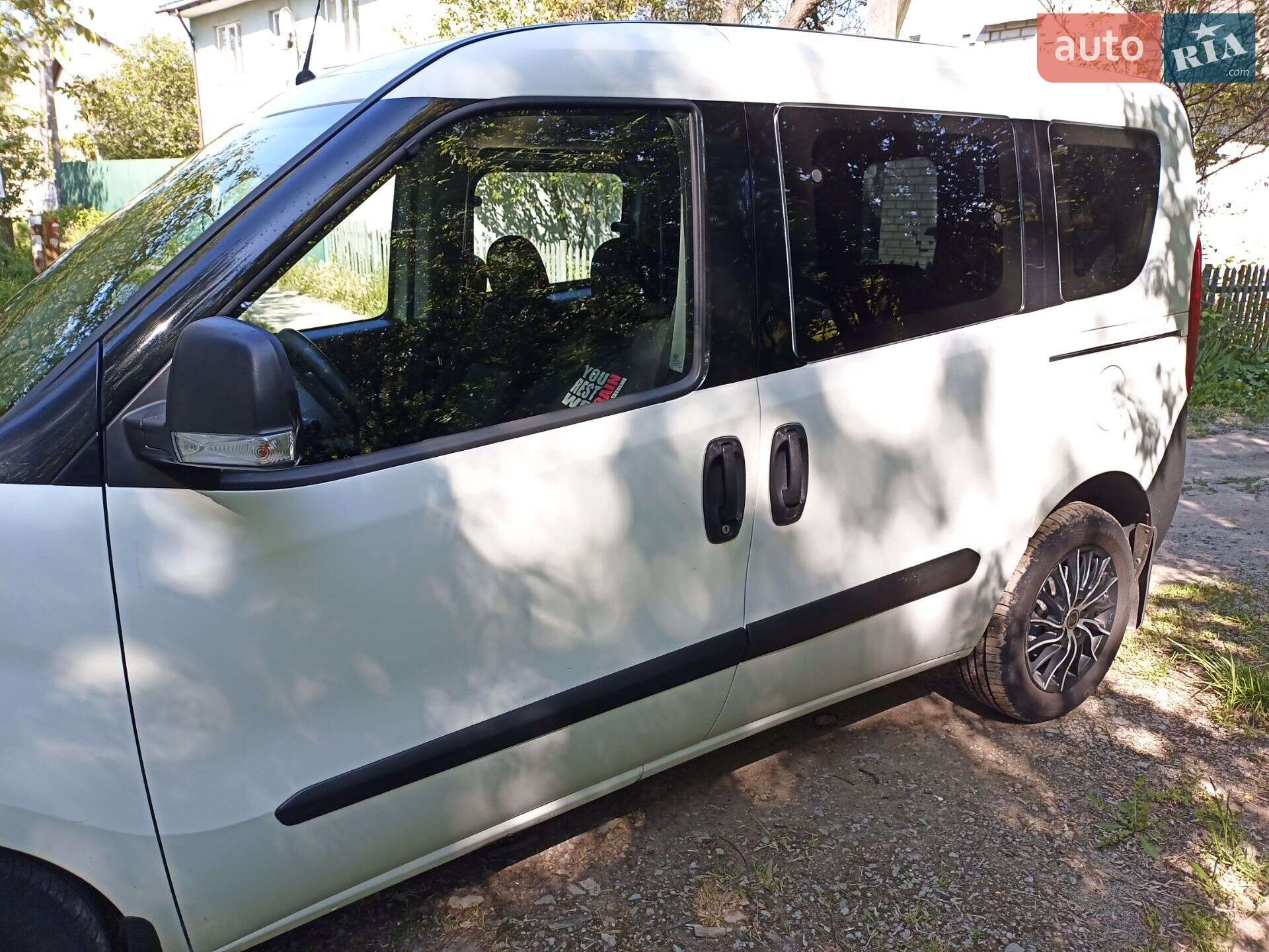 Fiat Doblo 2016 VIN ZFA26300006C87927 фото оголошення 2 з 26