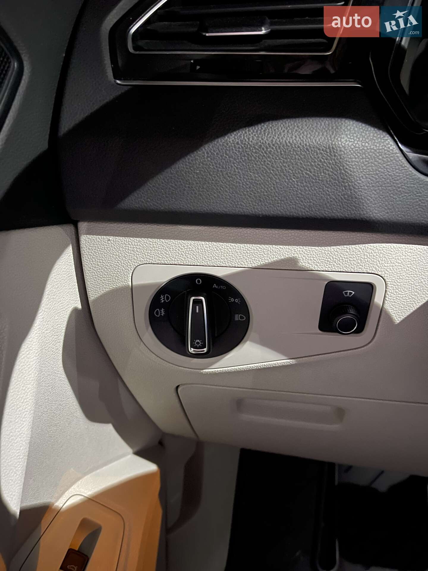 Volkswagen Tiguan 2020 VIN WVGZZZ5NZLW415216 фото оголошення 4 з 16