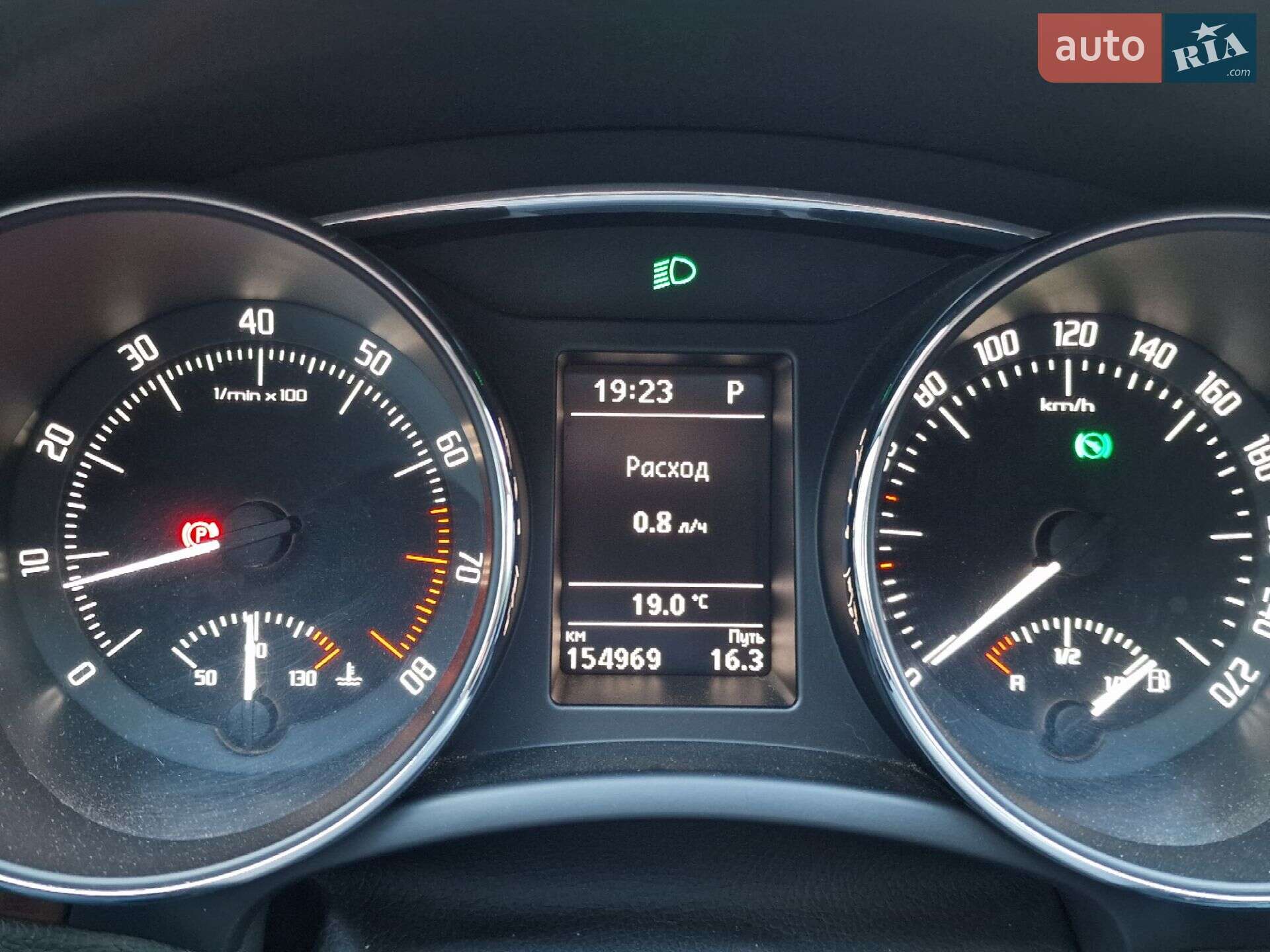 Skoda Superb 2013 VIN TMBAB43T7EB300190 фото оголошення 10 з 14