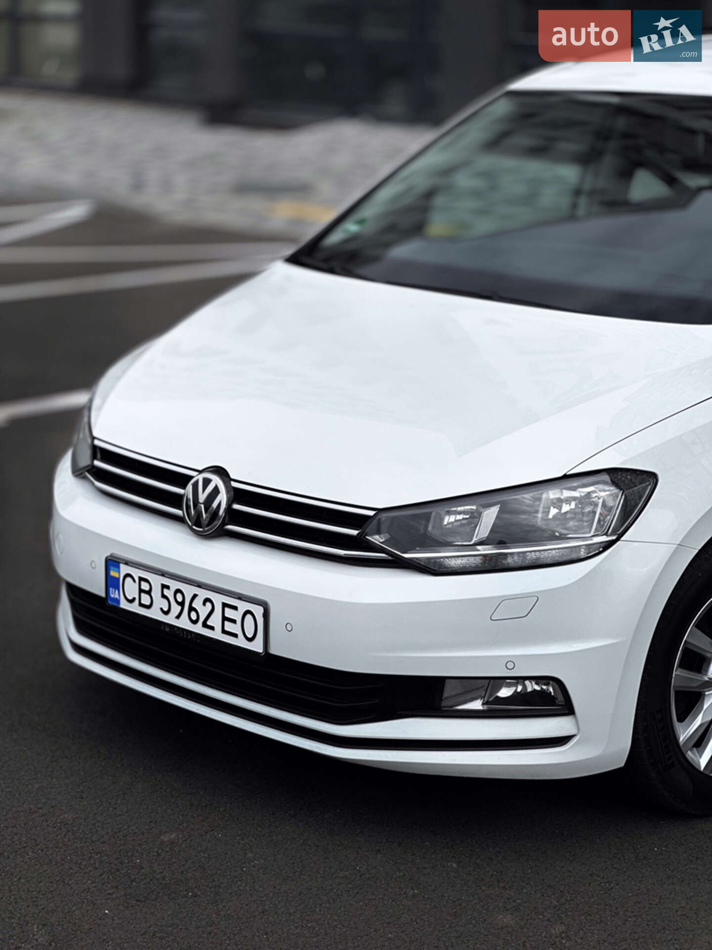 Volkswagen Touran 2016 VIN WVGZZZ1TZGW580849 фото оголошення 4 з 26
