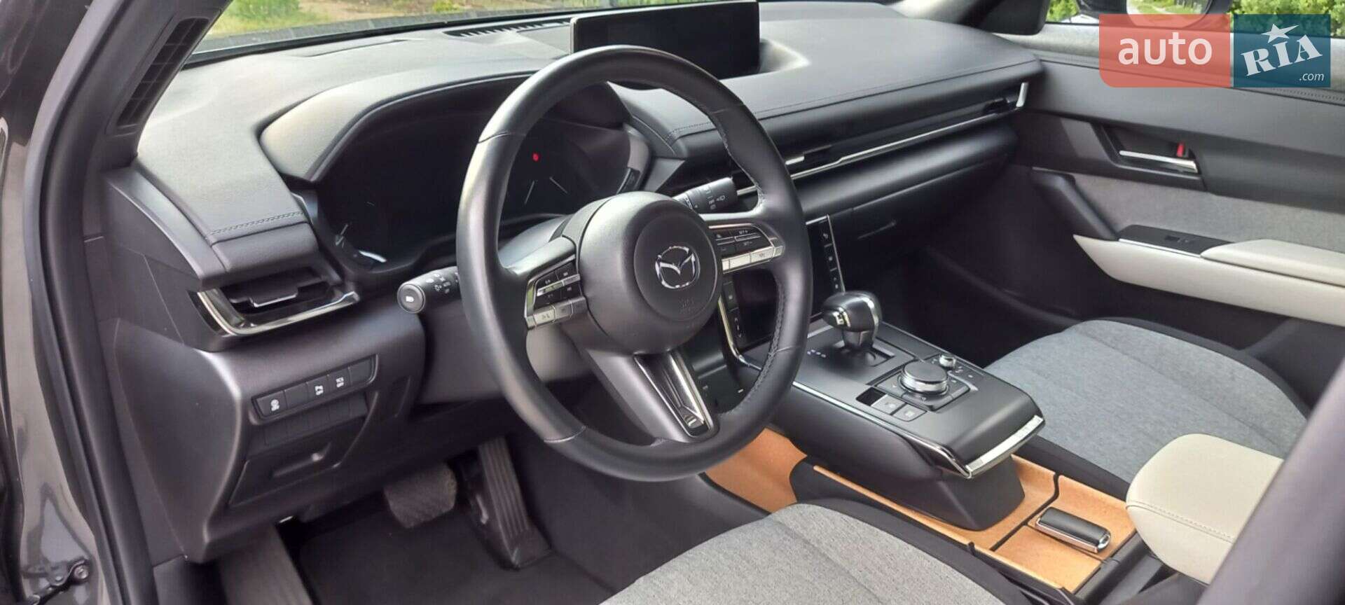 Mazda MX-30 2021 VIN JMZDR1WBJ00116242 фото оголошення 14 з 36