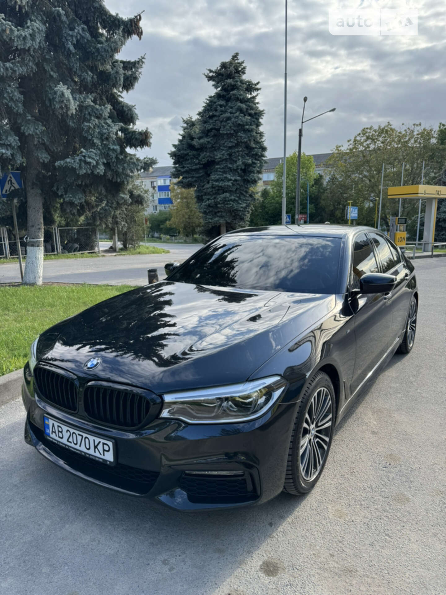 BMW 5 Series 2018 VIN WBAJC31000B053861 фото оголошення 7 з 34