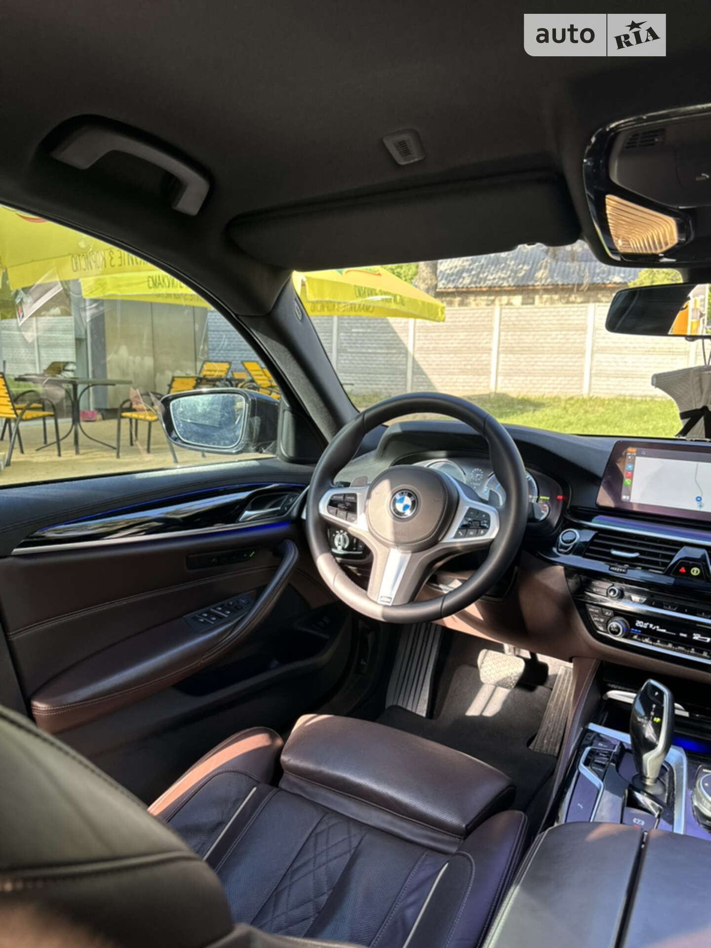BMW 5 Series 2018 VIN WBAJC31000B053861 фото оголошення 13 з 34