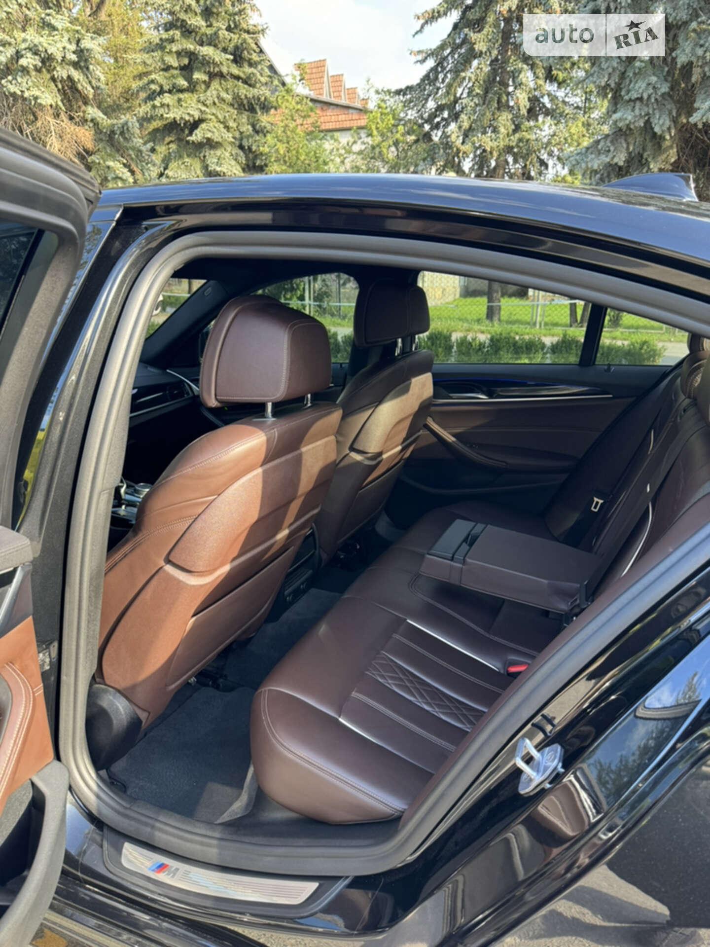 BMW 5 Series 2018 VIN WBAJC31000B053861 фото оголошення 21 з 34