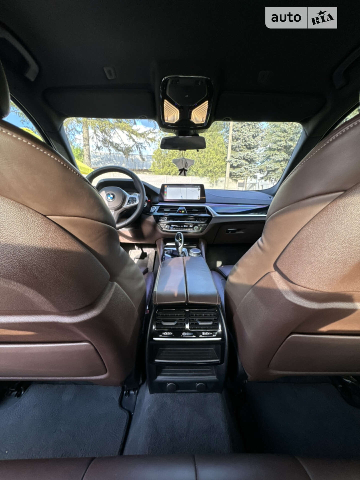 BMW 5 Series 2018 VIN WBAJC31000B053861 фото оголошення 24 з 34