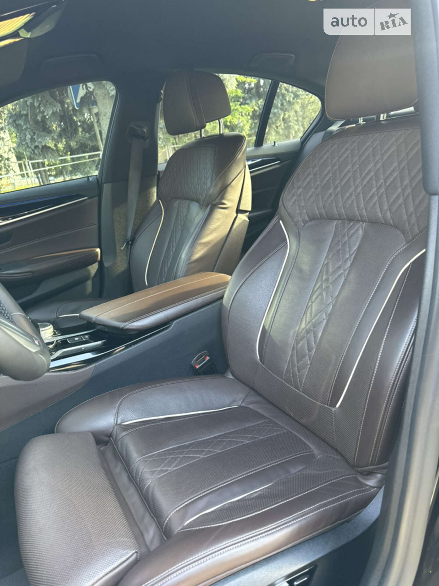 BMW 5 Series 2018 VIN WBAJC31000B053861 фото оголошення 28 з 34