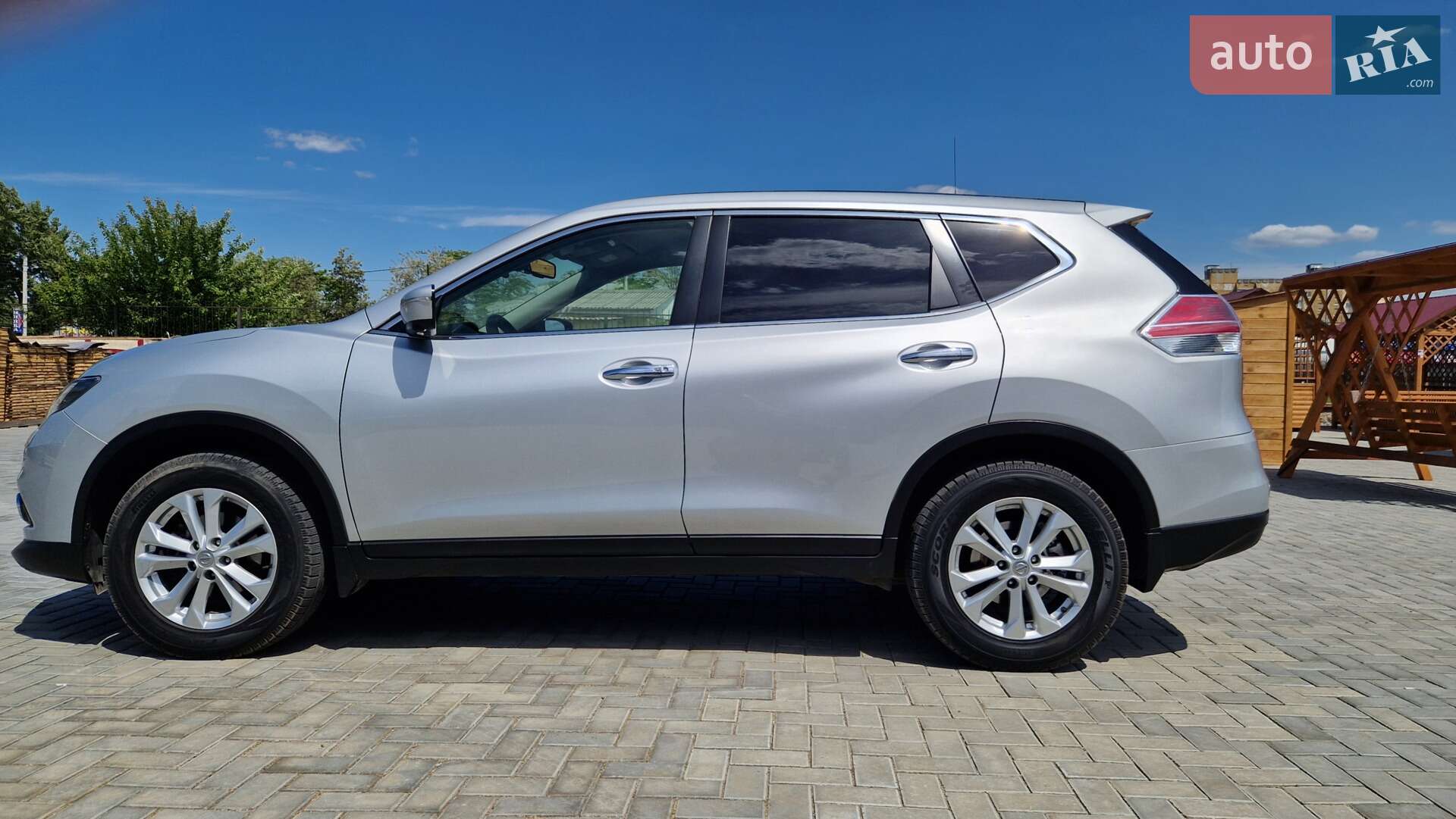 Nissan X-Trail 2017 VIN JN1TCAT32U0060022 фото оголошення 7 з 10