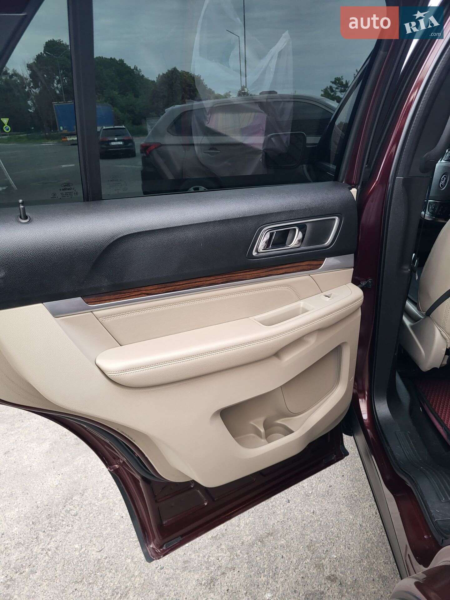 Ford Explorer 2018 VIN 1FM5K7F85JGC80461 фото оголошення 36 з 38