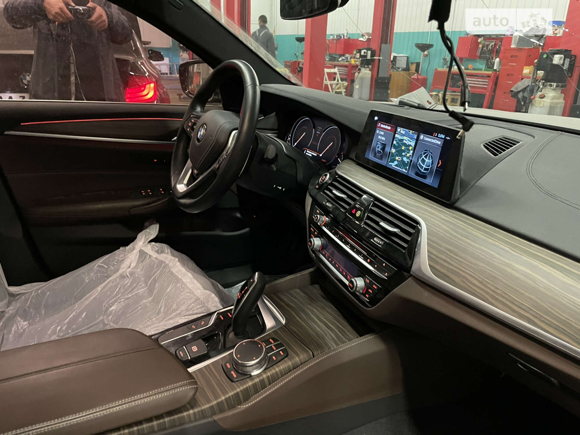 BMW 5 Series 2017 VIN WBAJC3100JG995266 фото оголошення 17 з 17