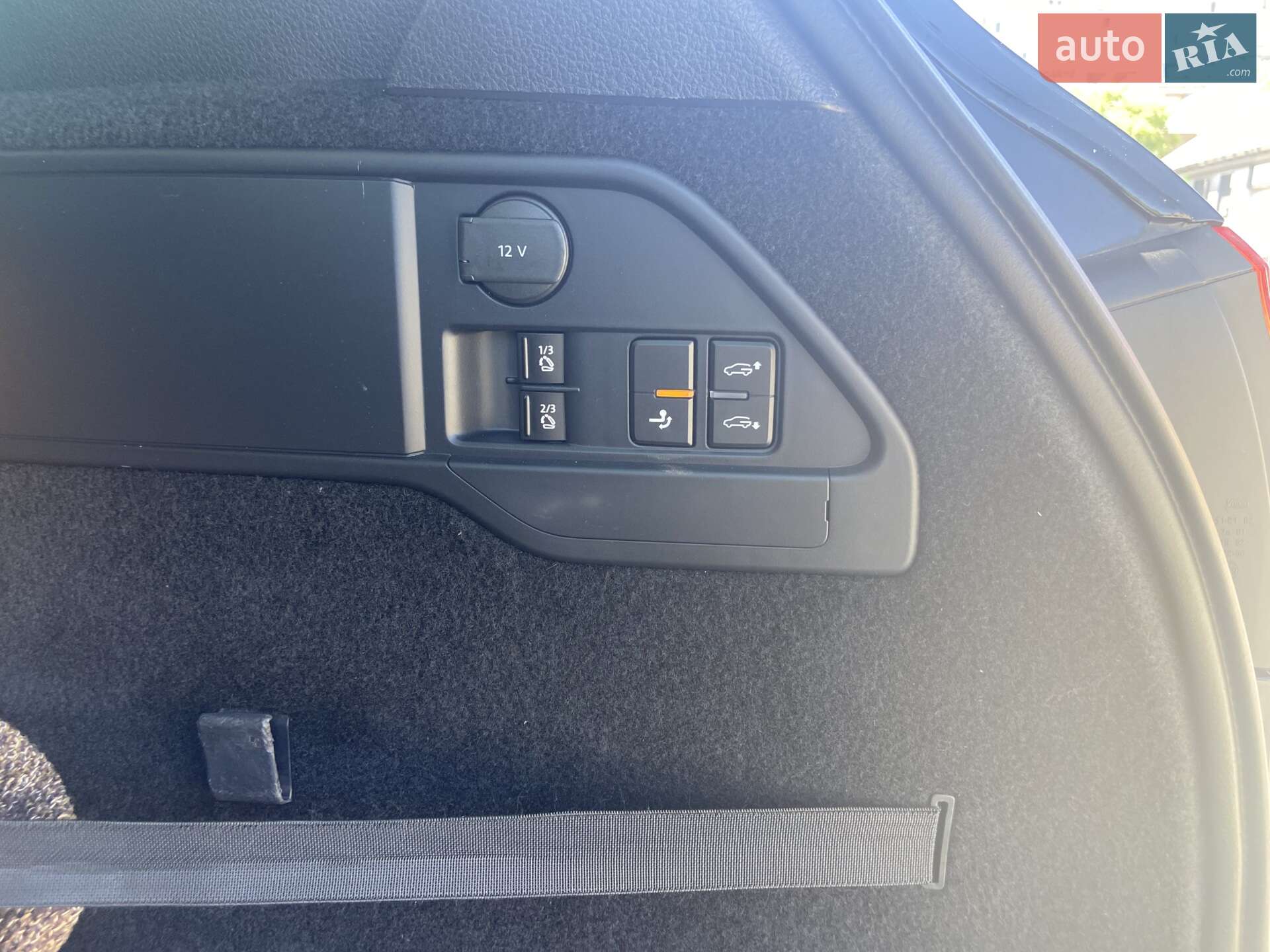 Volkswagen Touareg 2017 VIN WVGZZZ7PZHD036335 фото оголошення 30 з 46