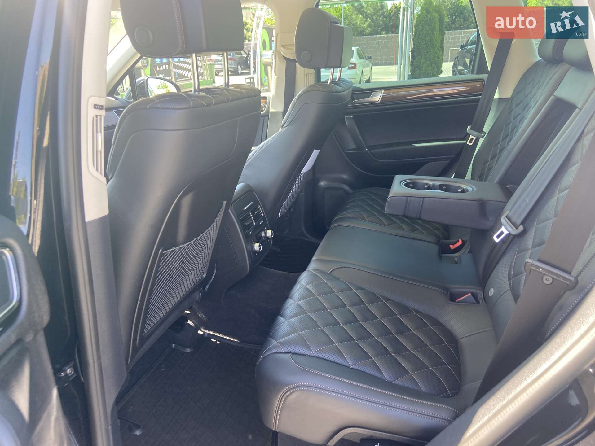 Volkswagen Touareg 2017 VIN WVGZZZ7PZHD036335 фото оголошення 31 з 46