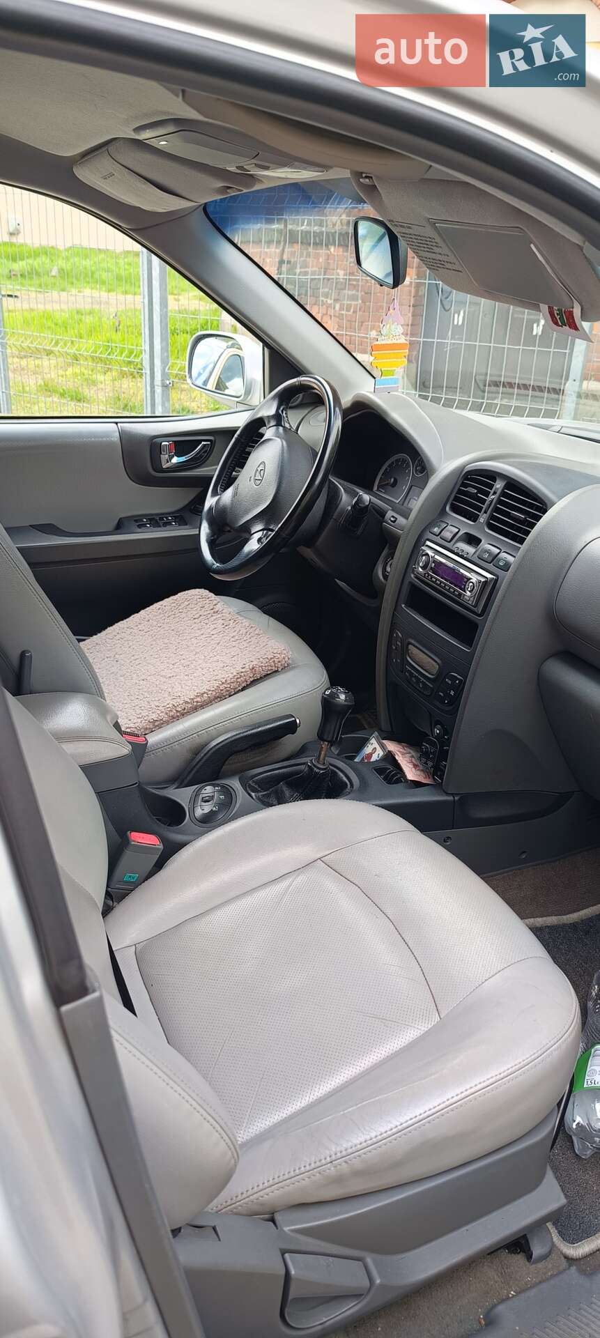Hyundai Santa FE 2005 VIN KMHSC81BP6U053383 фото оголошення 2 з 3