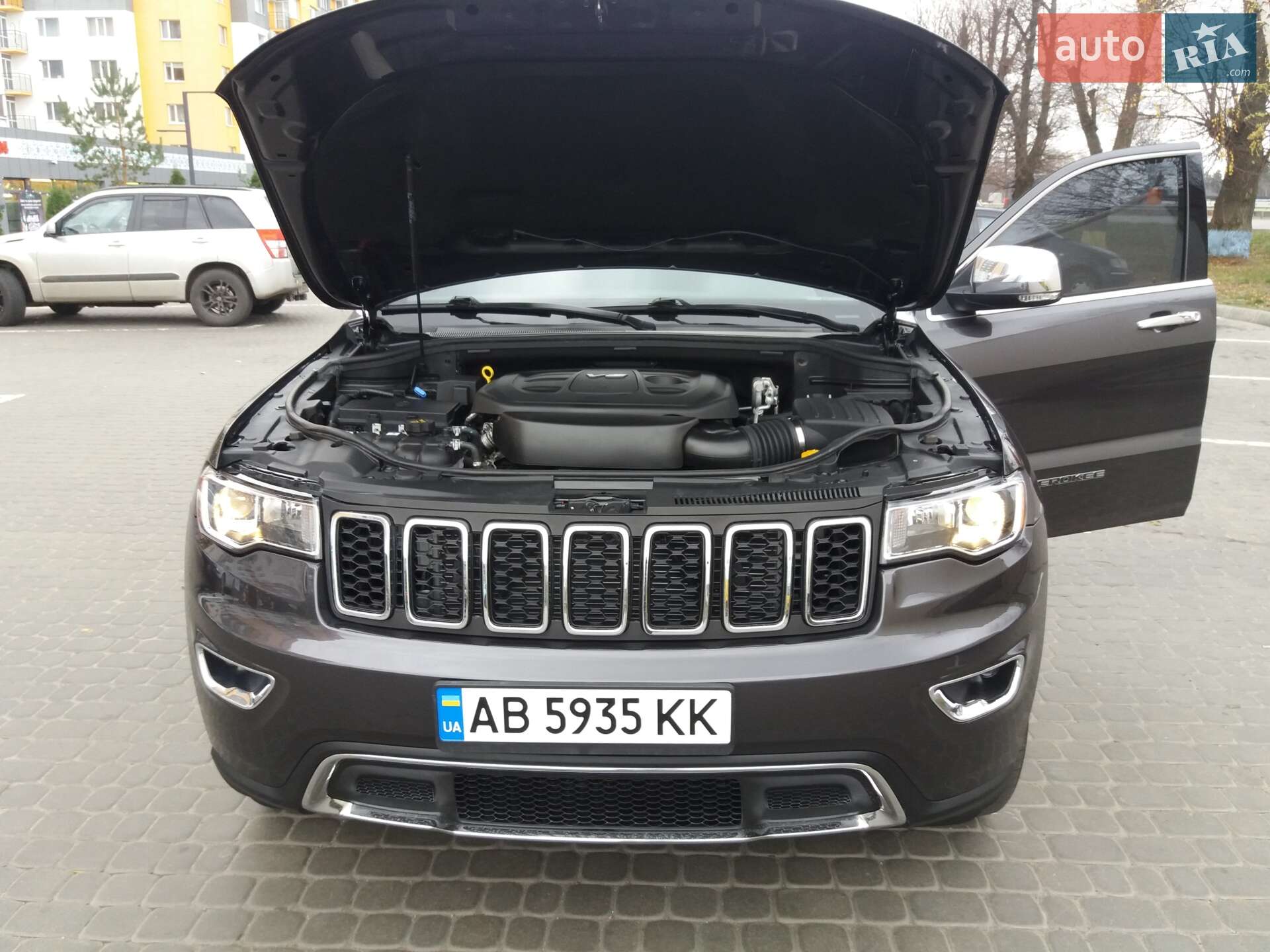 Jeep Grand Cherokee 2019 VIN 1C4RJFBGXKC804065 фото оголошення 14 з 23