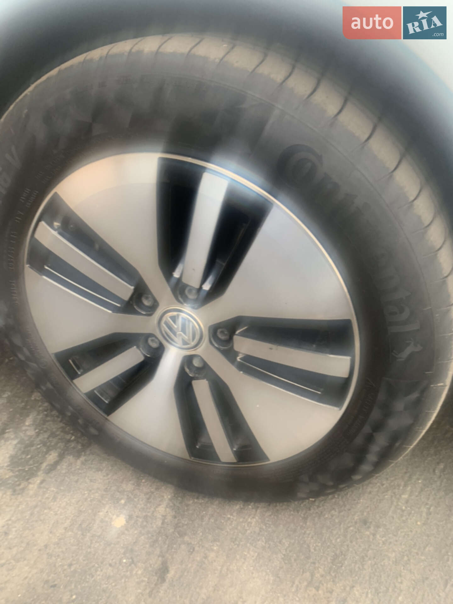 Volkswagen e-Golf 2015 VIN WVWZZZAUZFW910542 фото оголошення 7 з 33