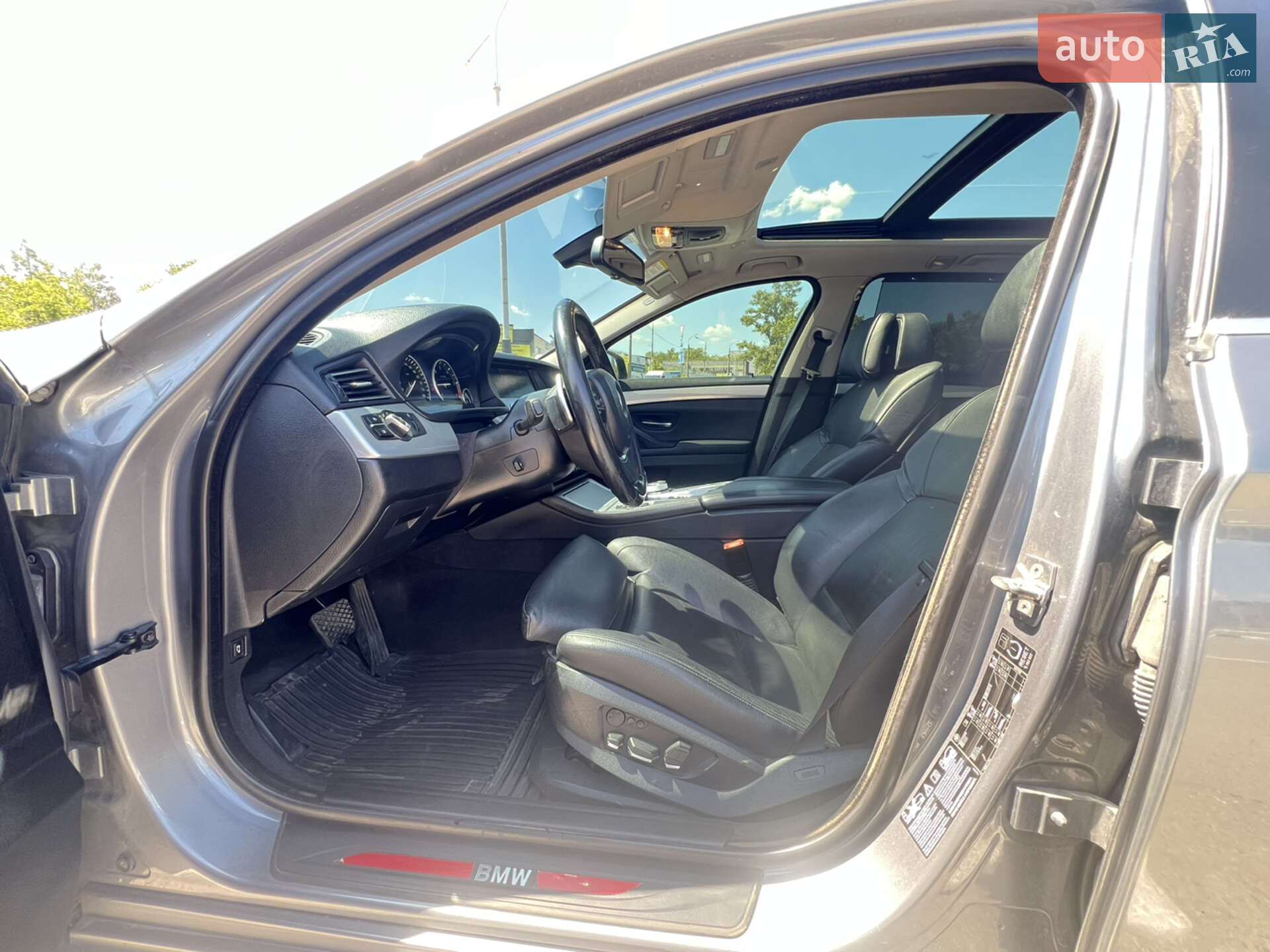 BMW 5 Series 2012 VIN WBAXB91020DX39355 фото оголошення 20 з 36