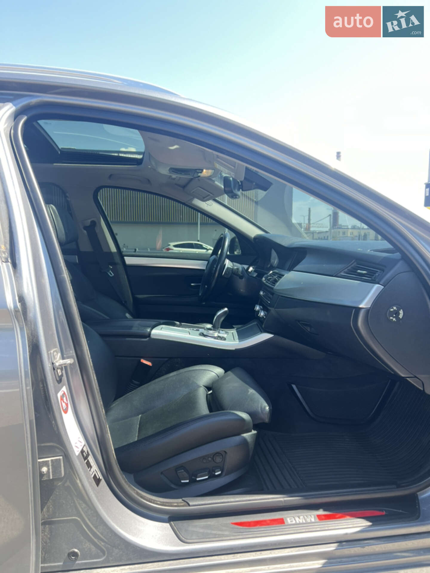 BMW 5 Series 2012 VIN WBAXB91020DX39355 фото оголошення 35 з 36