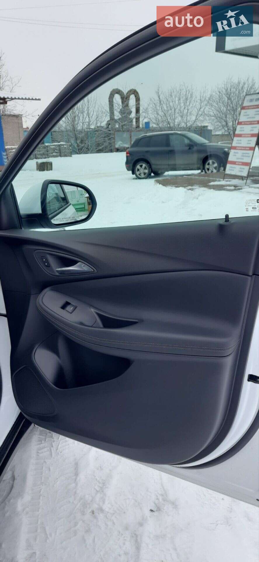 Buick Encore GX 2021 VIN KL4MMESL0MB182376 фото оголошення 3 з 13