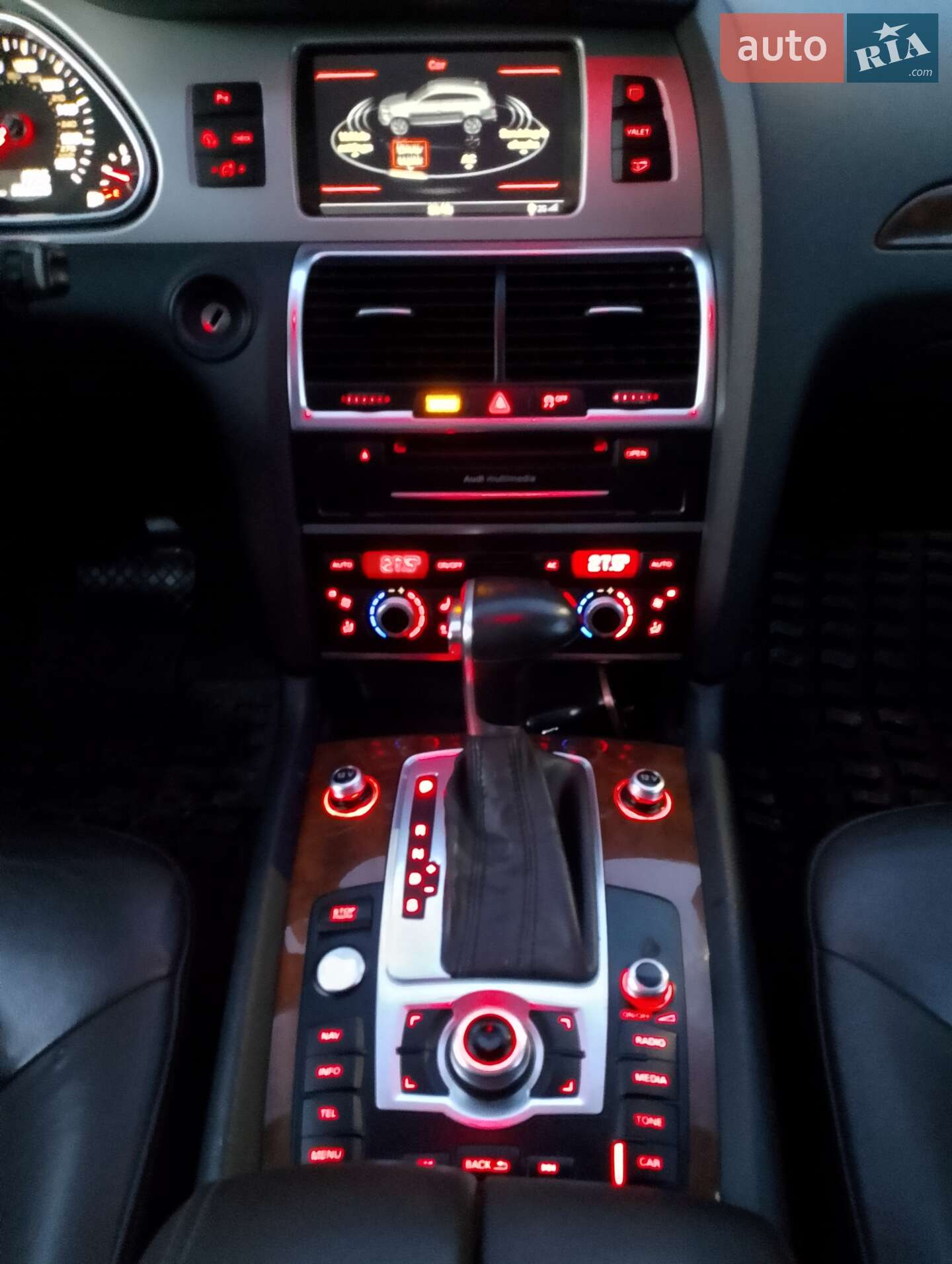 Audi Q7 2012 VIN WA1DGAFE8CD007369 фото оголошення 13 з 18