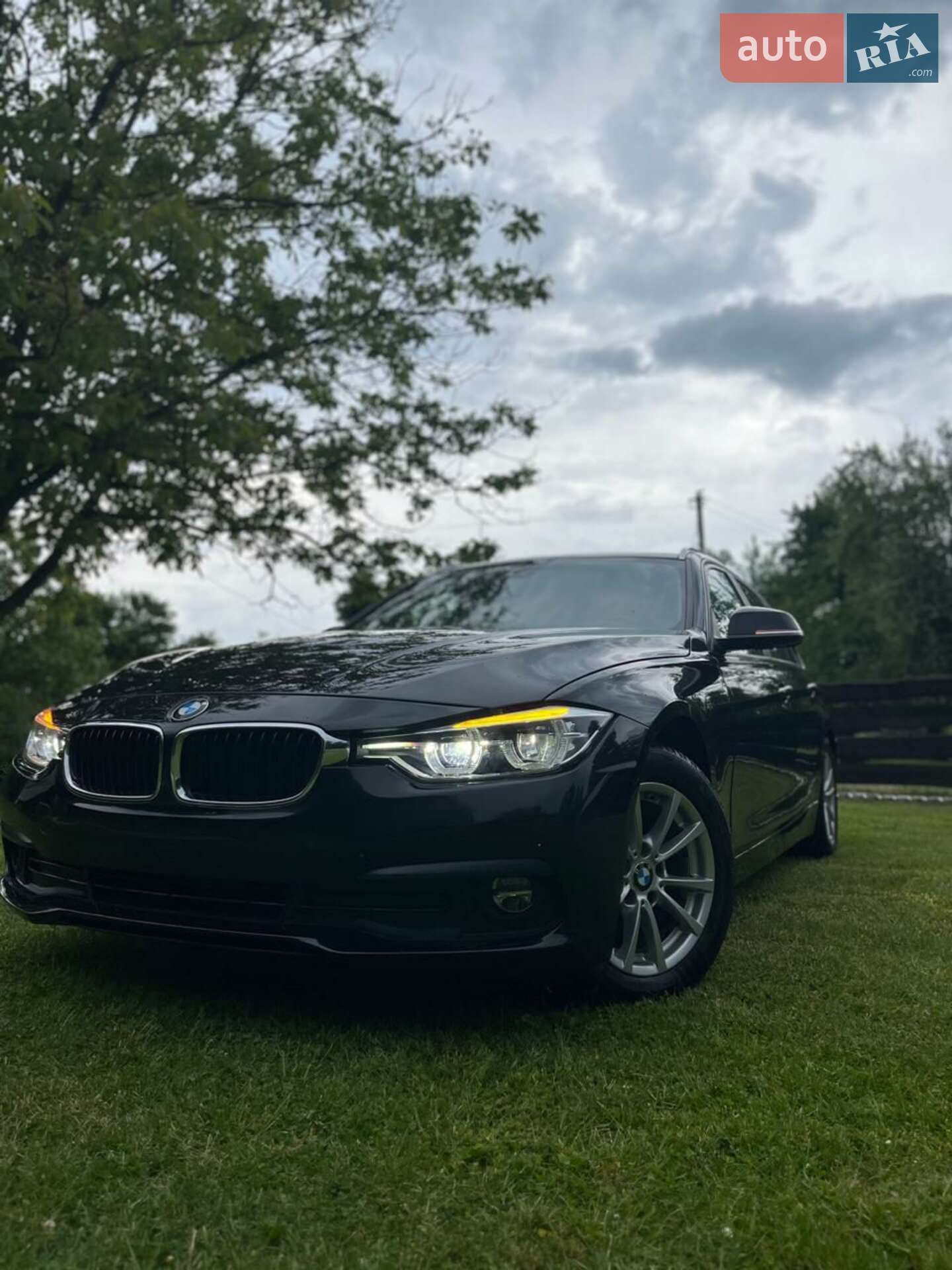 BMW 3 Series 2018 VIN WBA8J91020A717672 фото оголошення 2 з 39